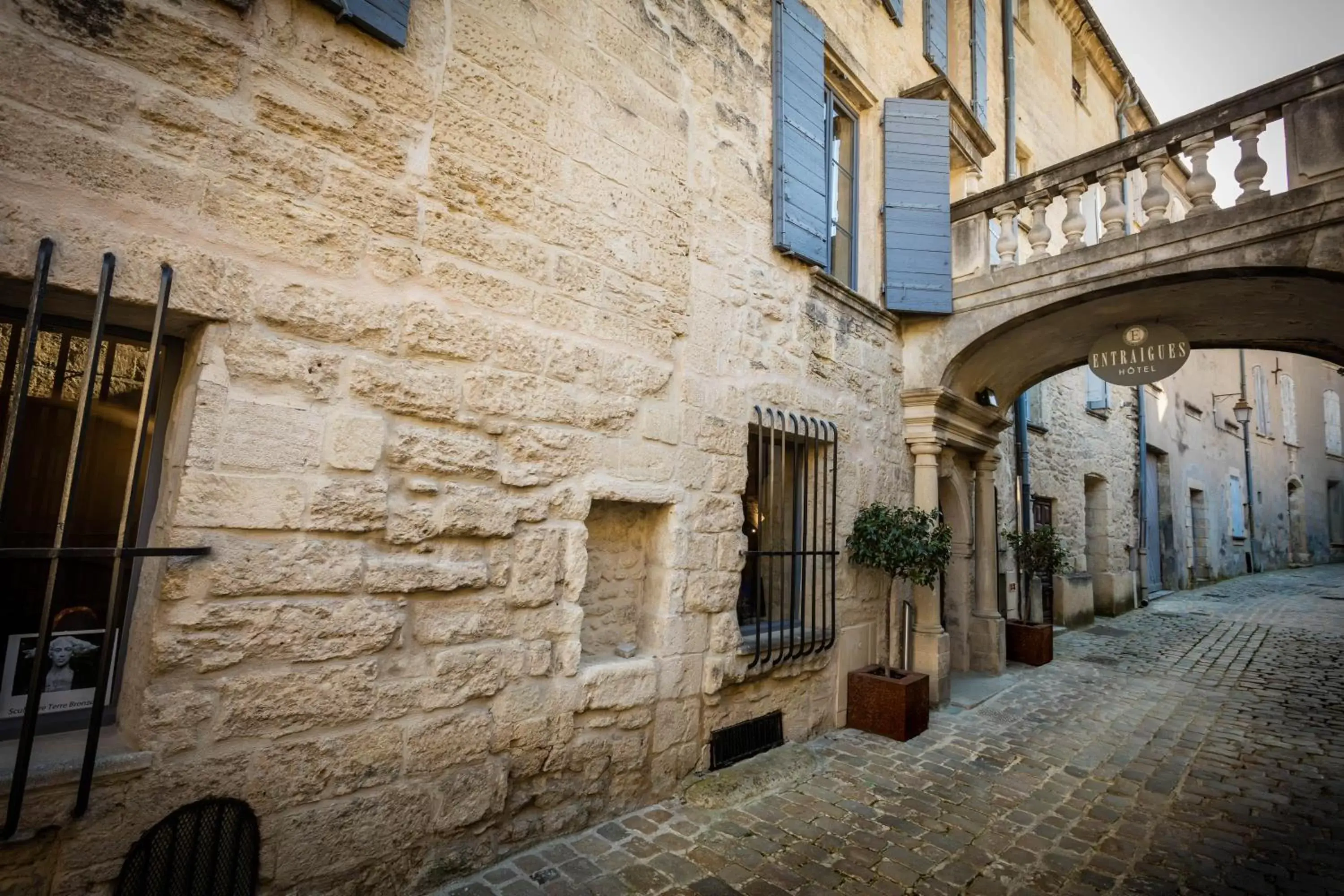 Property Building in Boutique Hôtel Entraigues