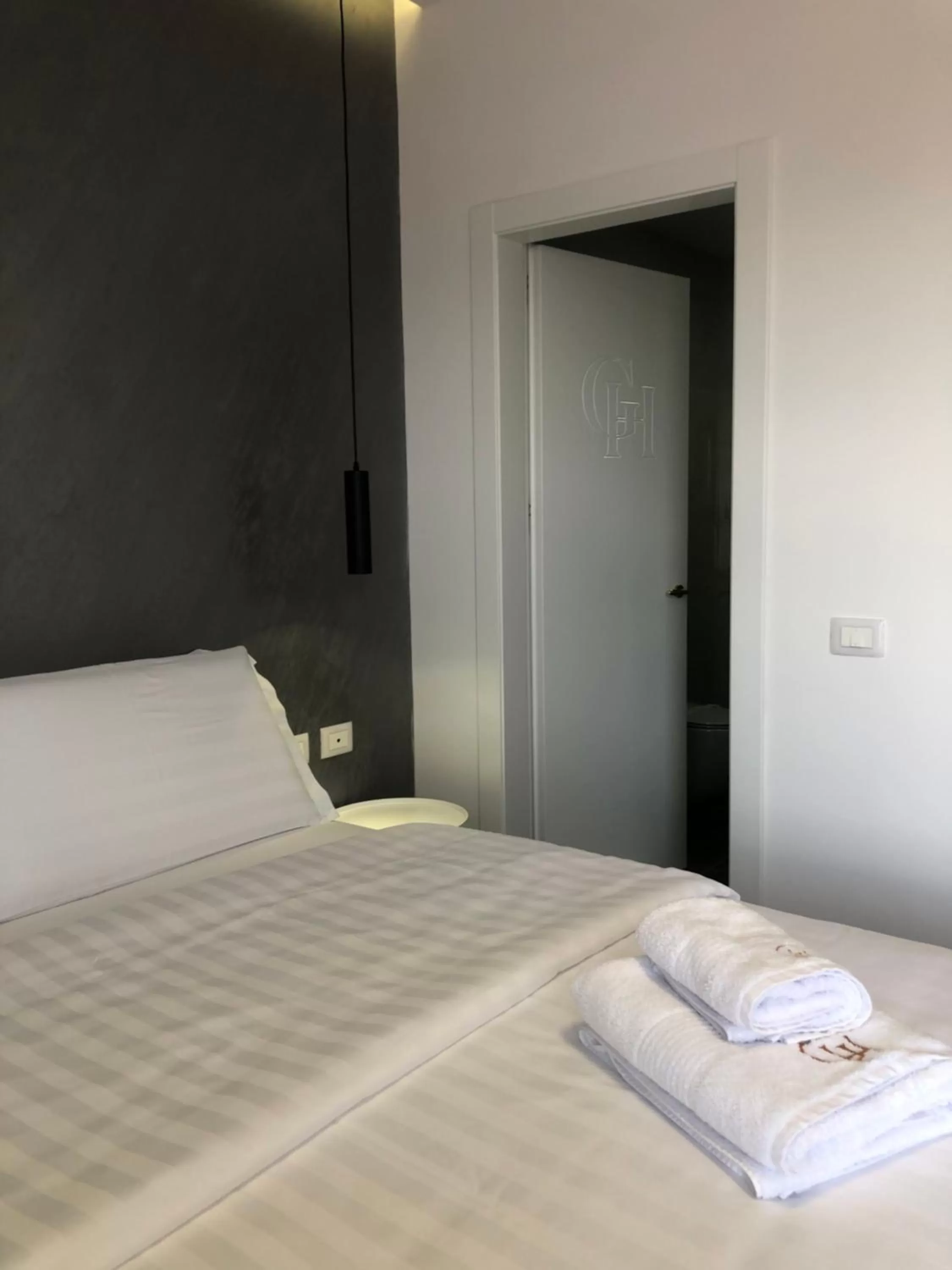 Bed in Grand Hotel Pogradec