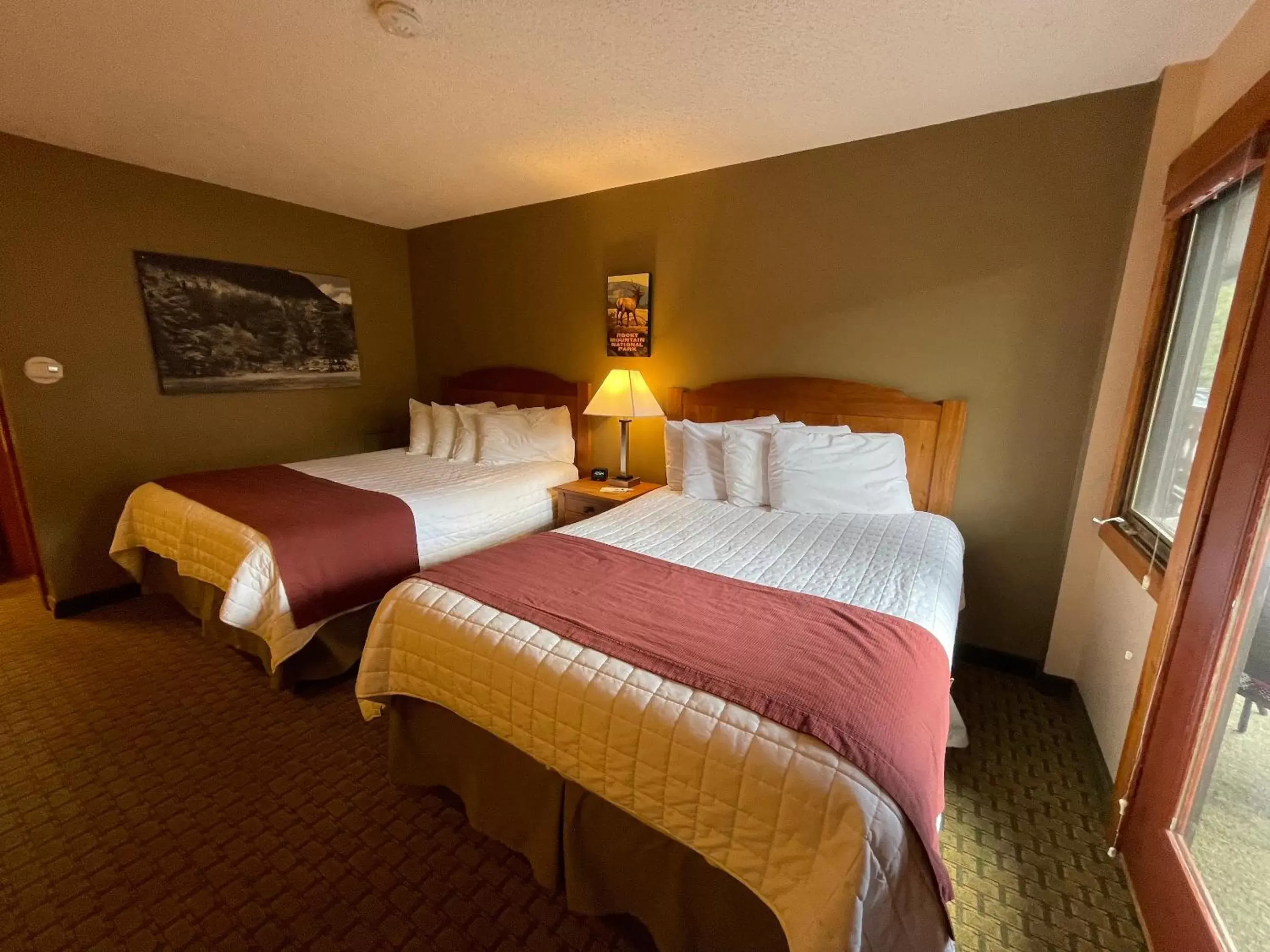 Family Double Room - Non-Pet Friendly in Silver Moon Inn Family Double Room - Non-Pet Friendly in Silver Moon Inn