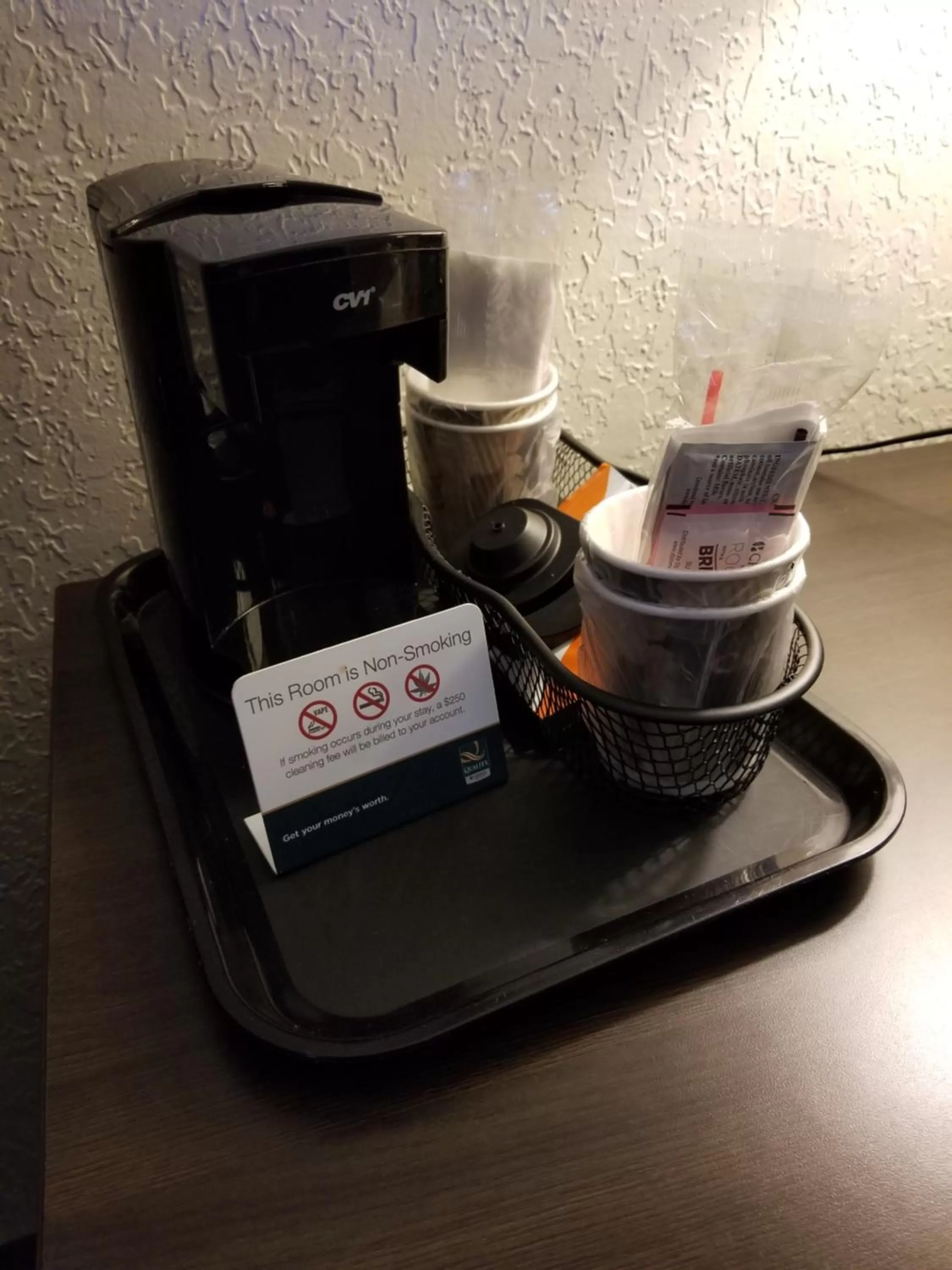 Coffee/tea facilities in Quality Inn & Suites Leesburg Chain of Lakes