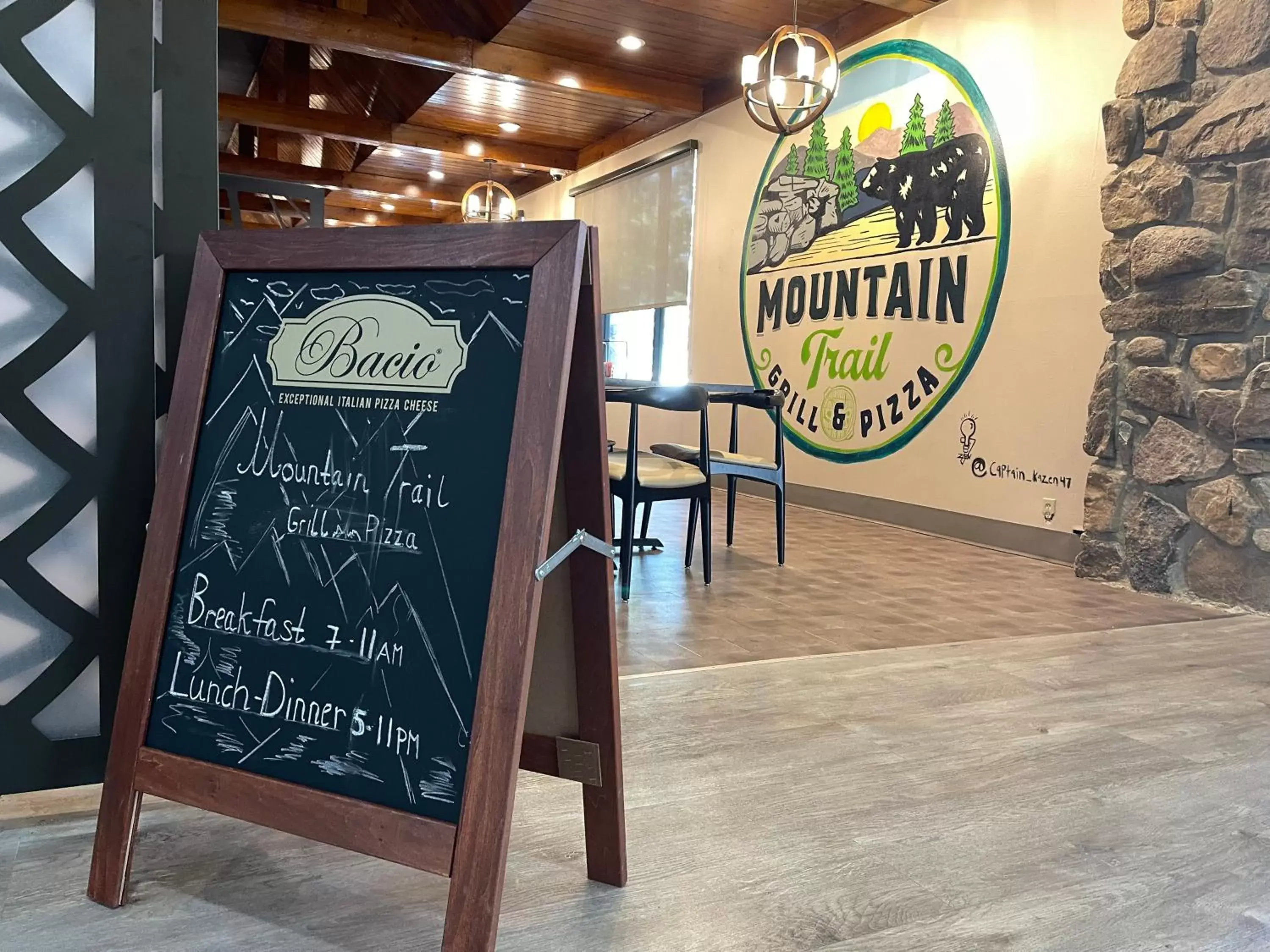 Restaurant/places to eat in Glenstone Lodge Restaurant/places to eat in Glenstone Lodge