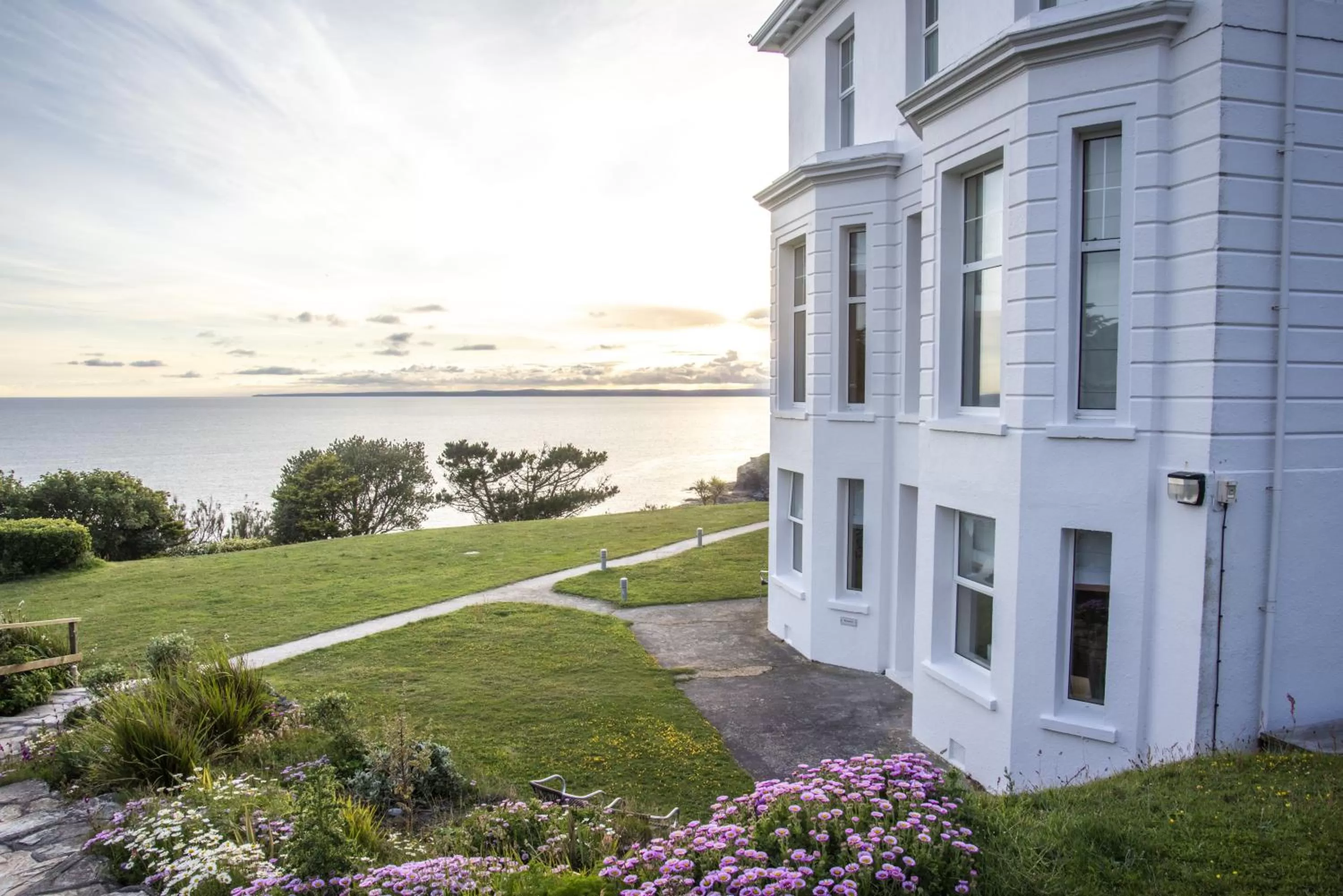 Property building in Polurrian on the Lizard