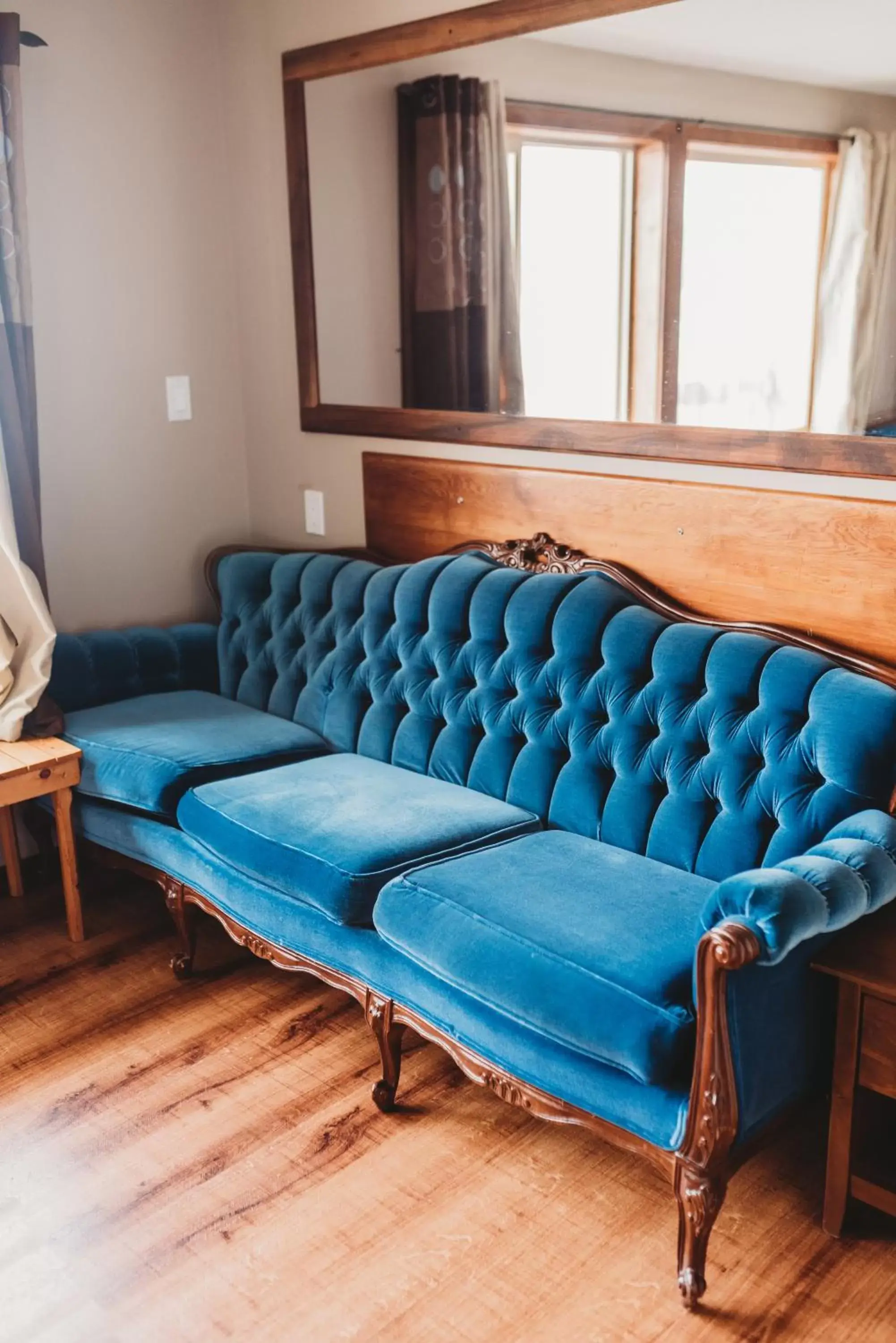 Living room, Seating Area in The Oceanfront Hotel