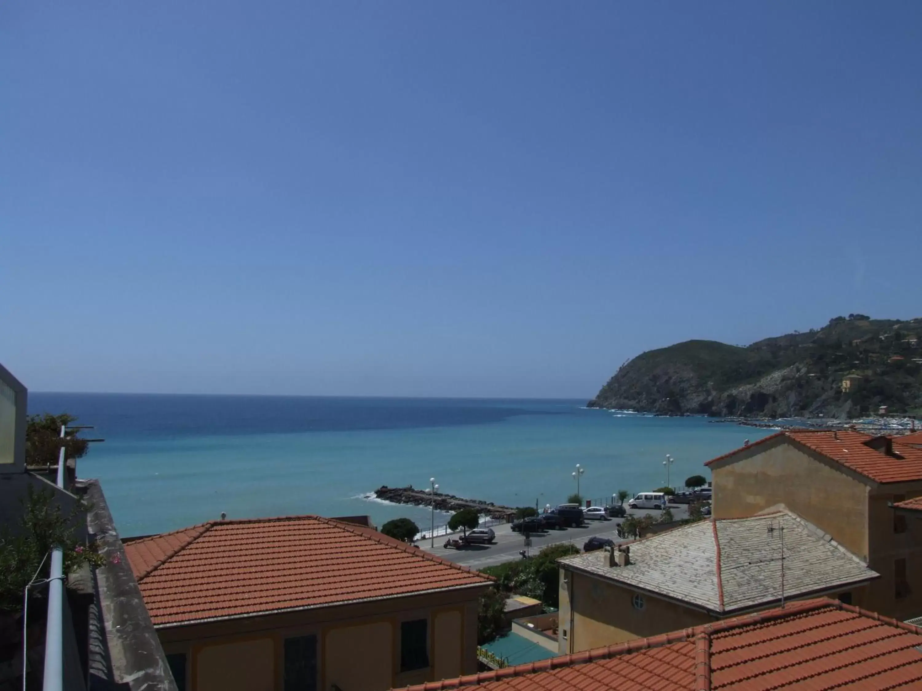 Sea view in Hotel Garden