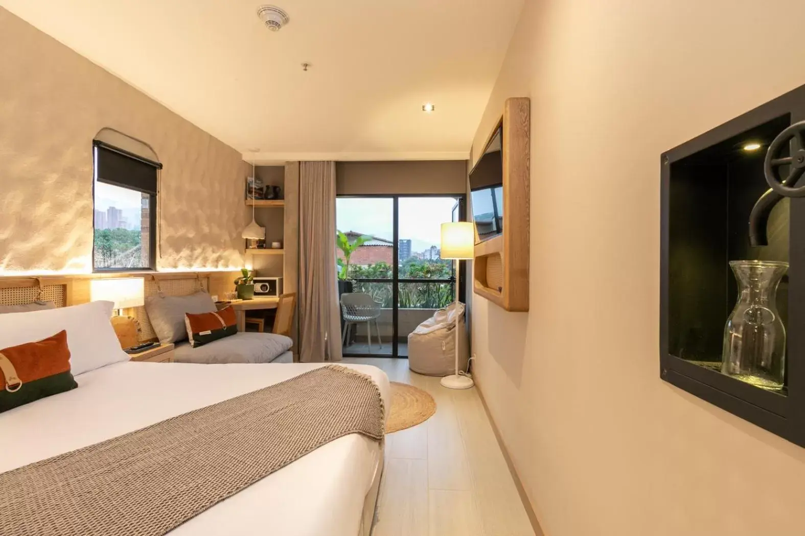 Superior Double Room in Landmark Hotel Superior Double Room in Landmark Hotel