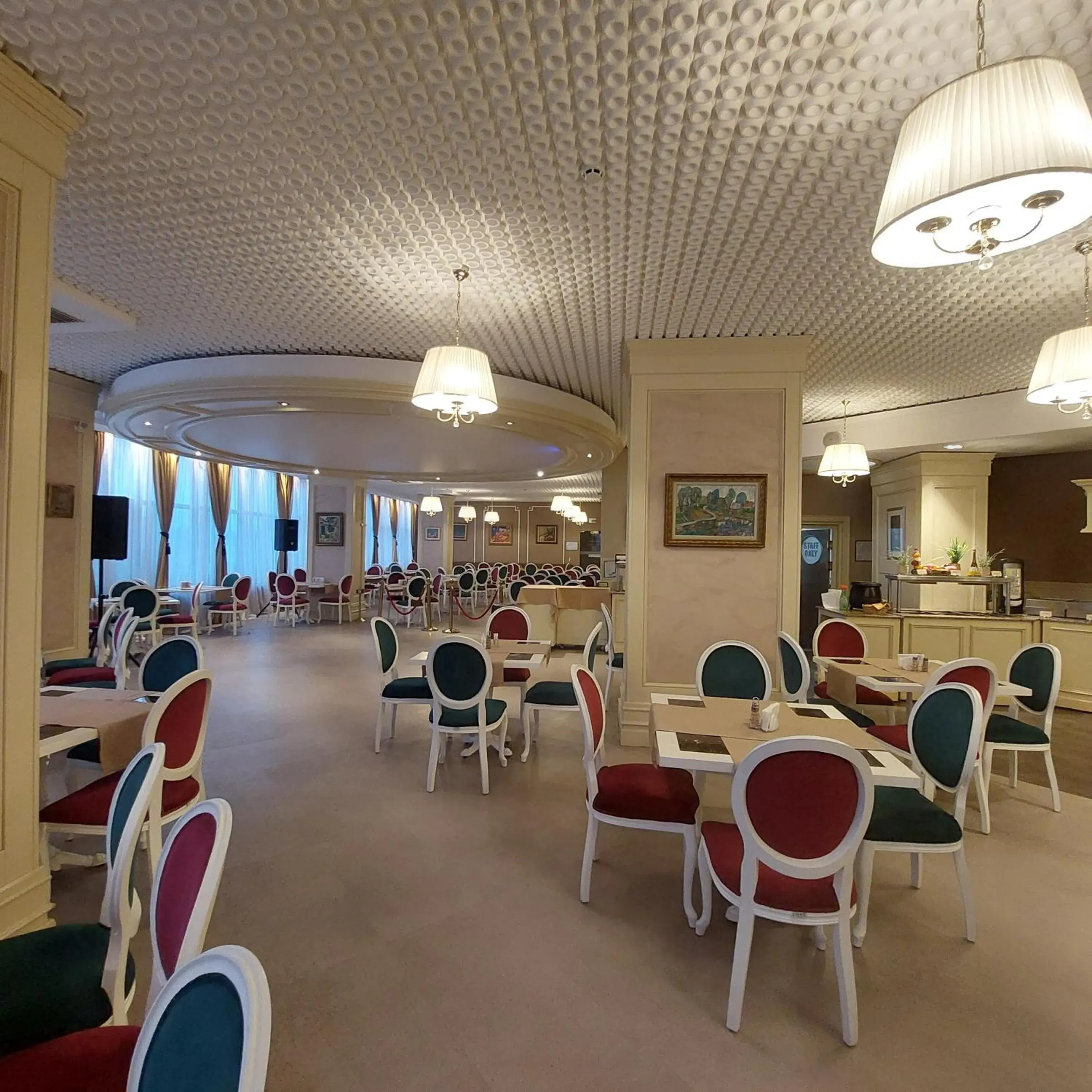 Restaurant/Places to Eat in Hissar Spa Hotel