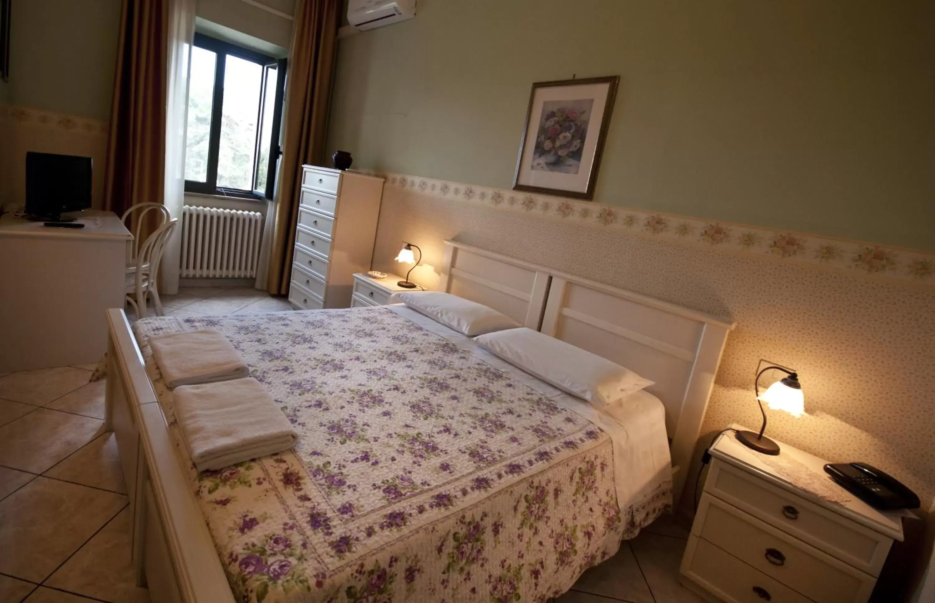 Bedroom, Bed in Hotel La Villa
