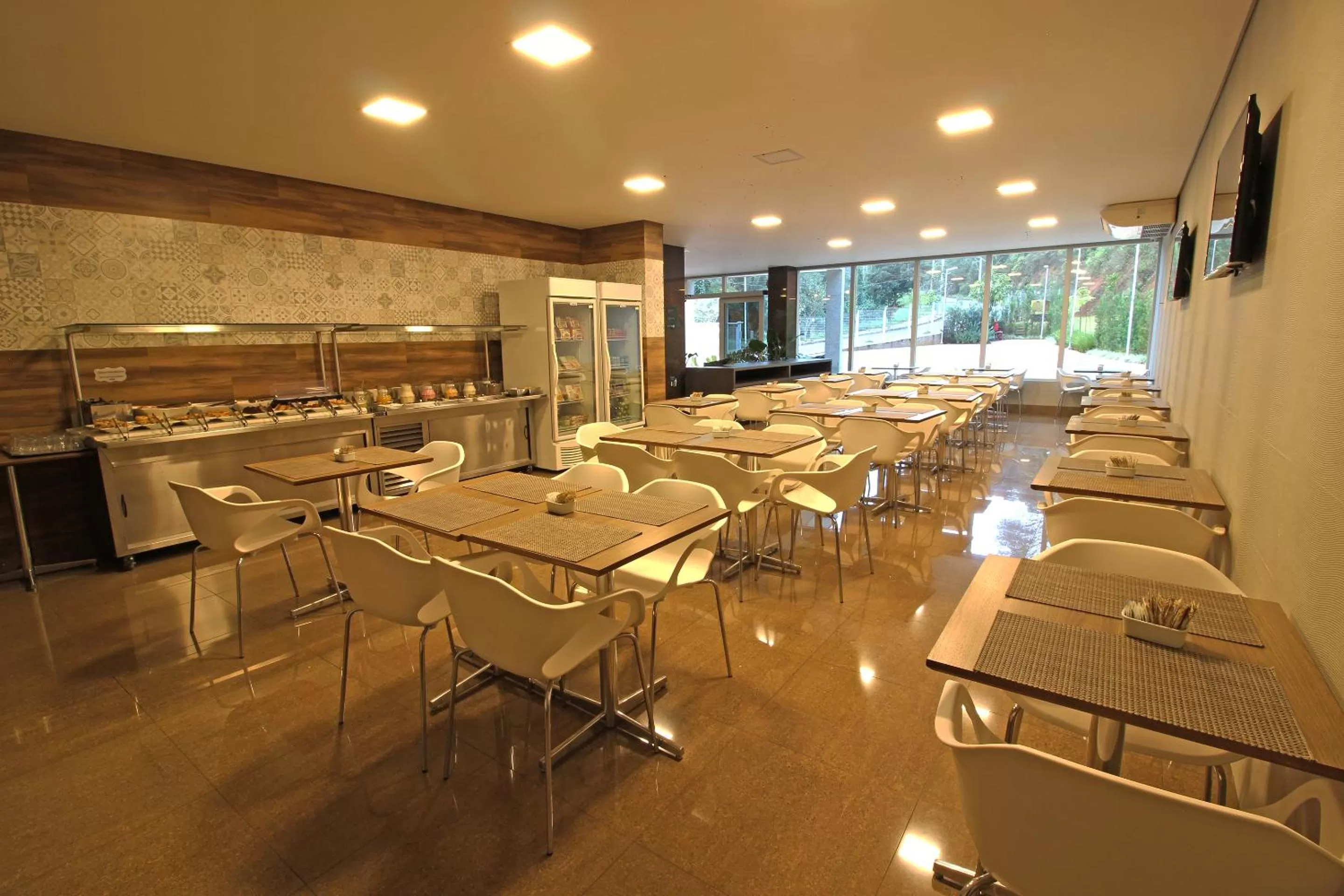 Food and drinks in Impar Suites Barao de Cocais