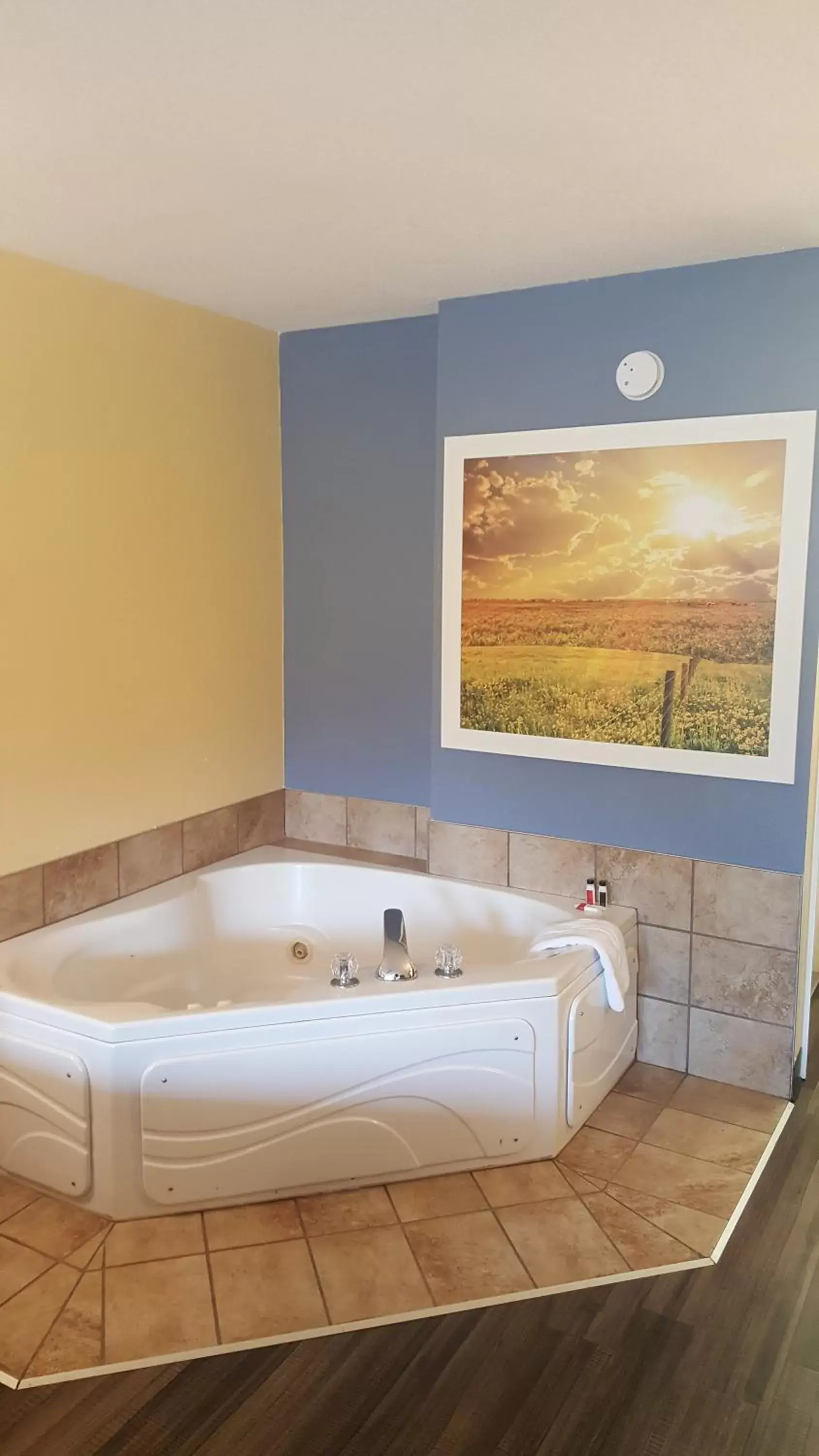 Bathroom in Days Inn by Wyndham Trenton