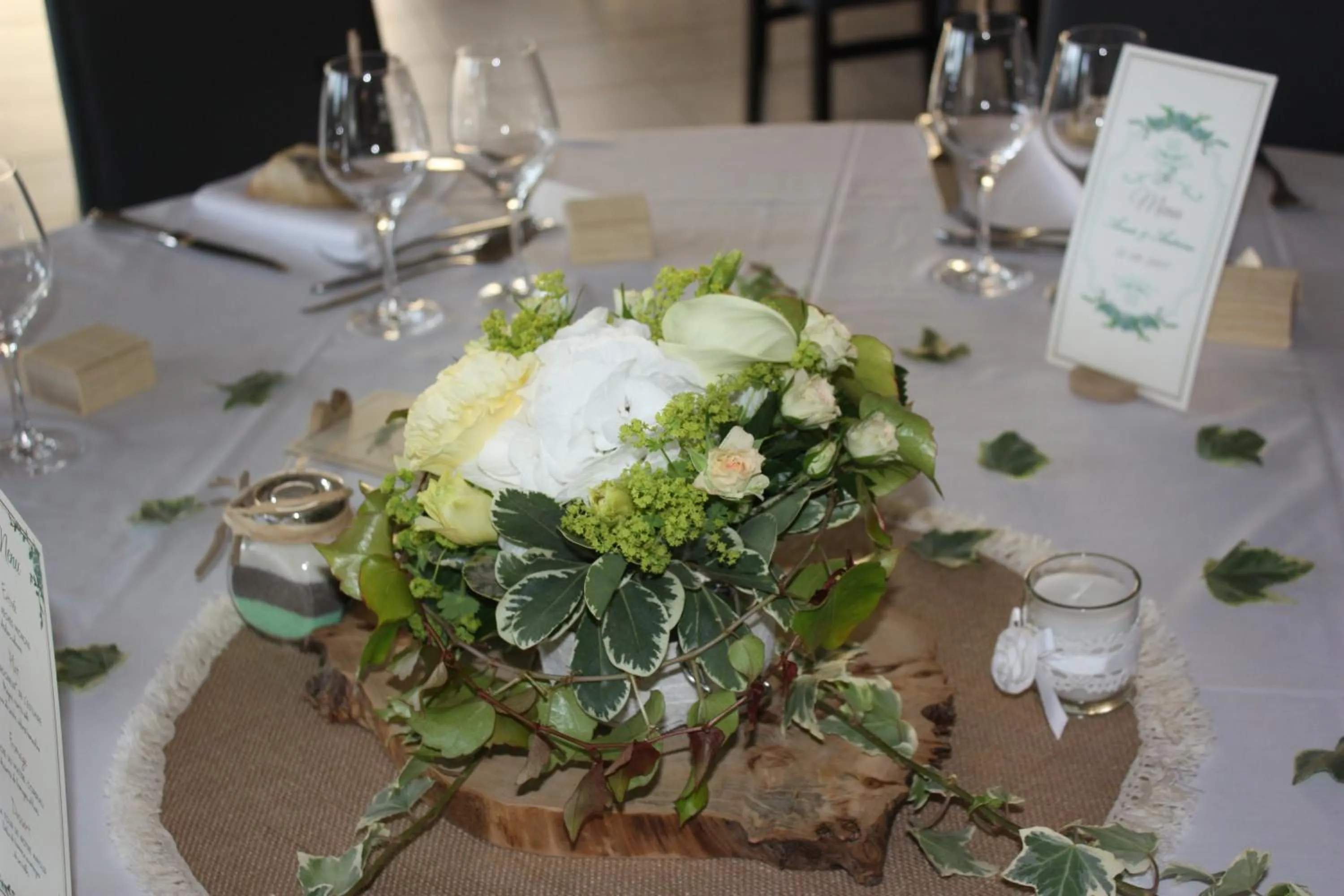 Decorative detail in Logis Hôtel Restaurant La Citadelle