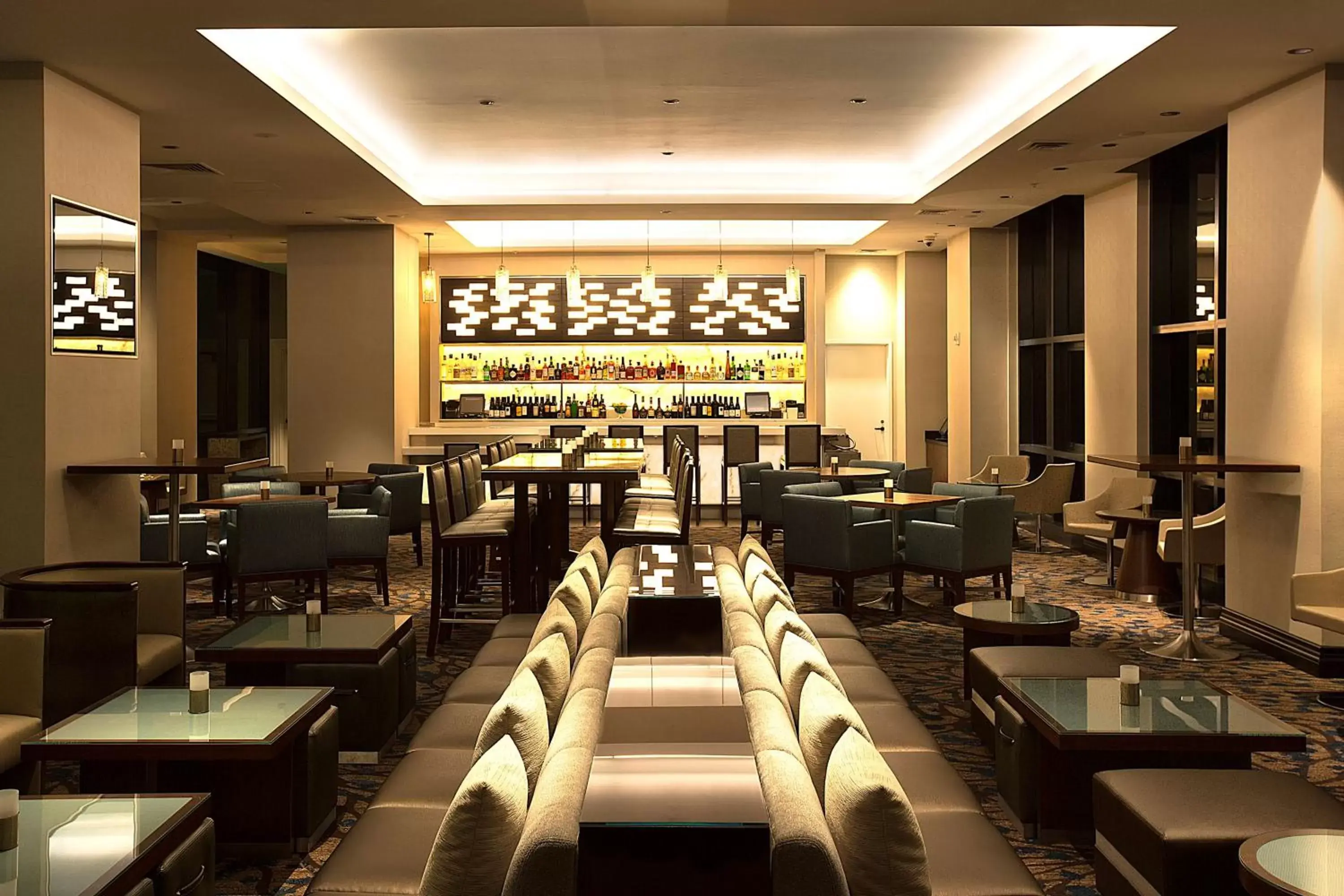 Restaurant/Places to Eat in Manchester Grand Hyatt San Diego