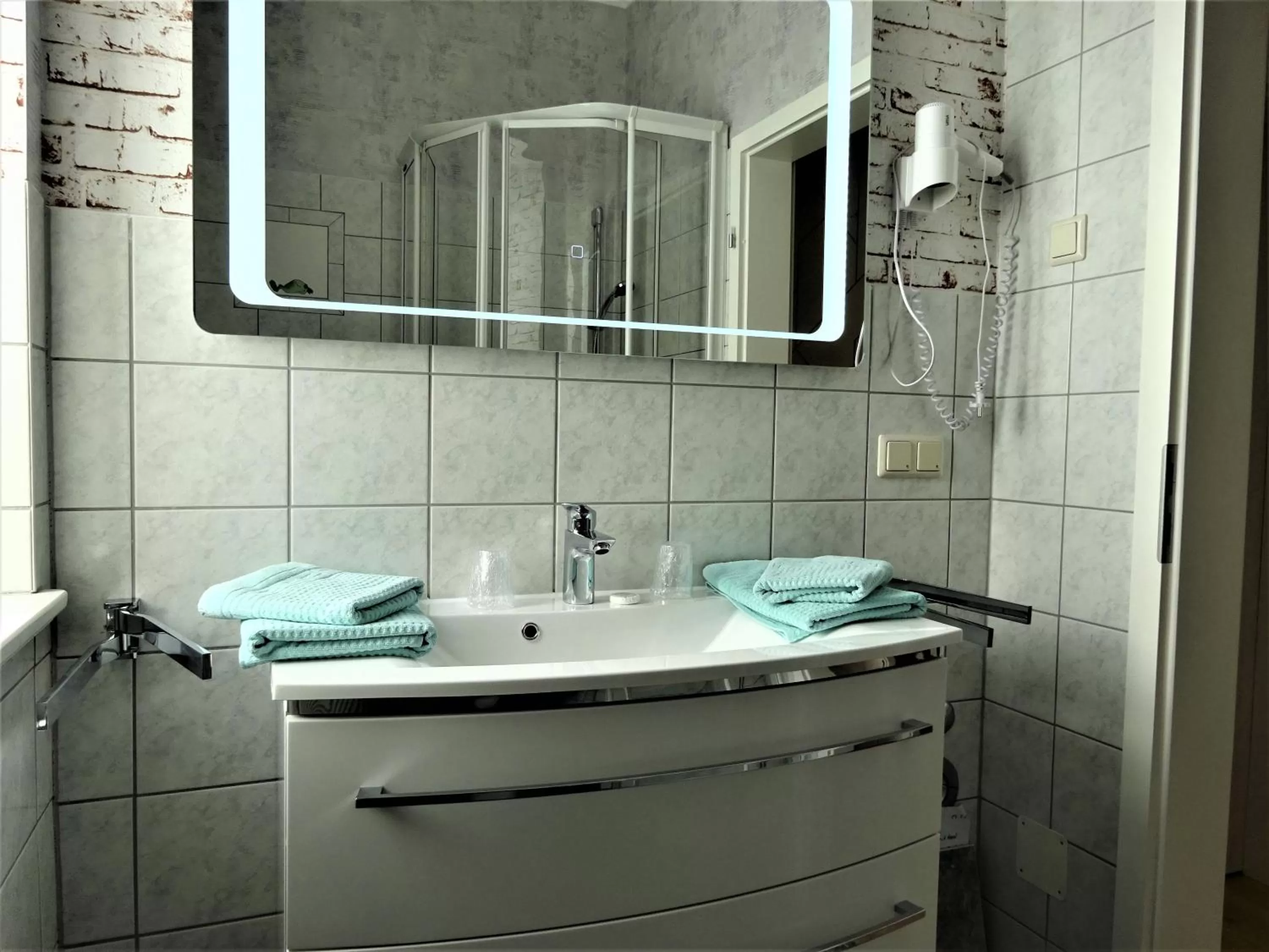 Bathroom in Hotel Pension Zur Fährbrücke