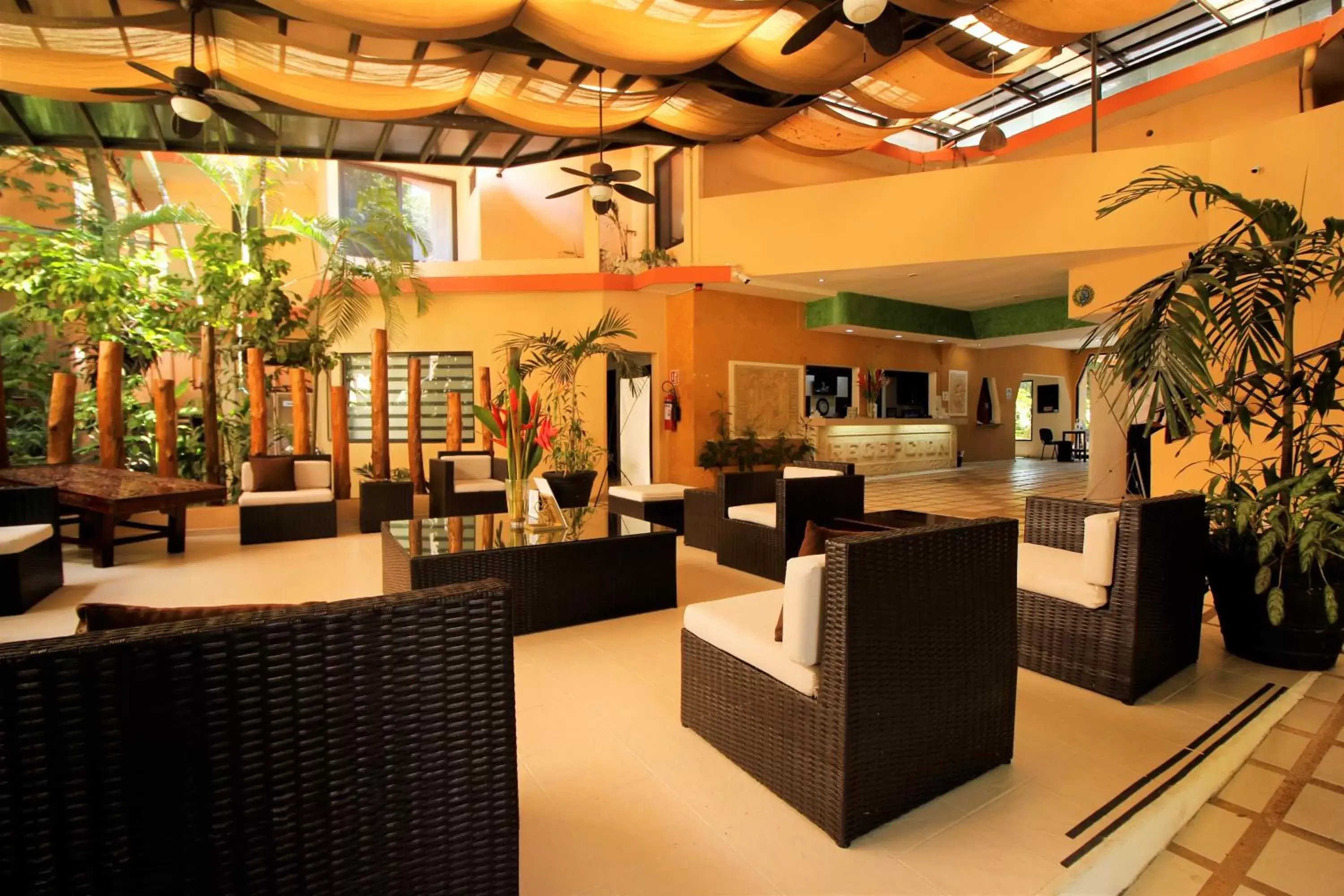 Lobby/Reception in Hotel Maya Tulipanes Palenque