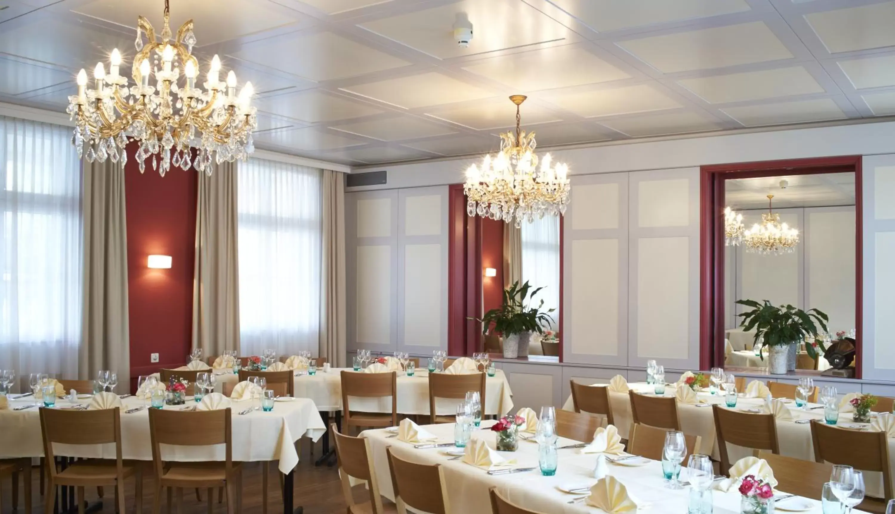 Decorative detail, Restaurant/Places to Eat in Hotel Rössli