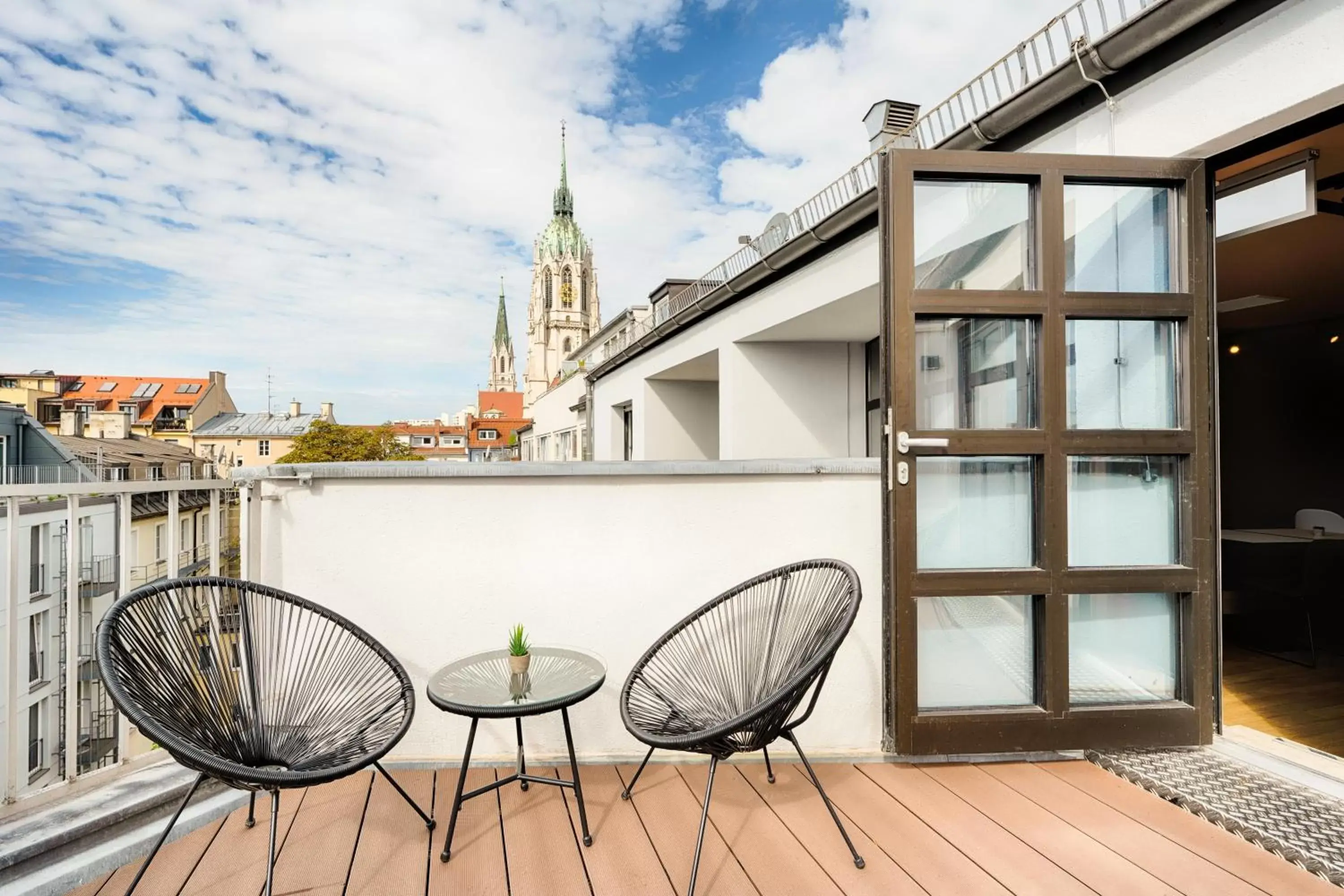 Balcony/Terrace in B&B Hotel München-Hbf