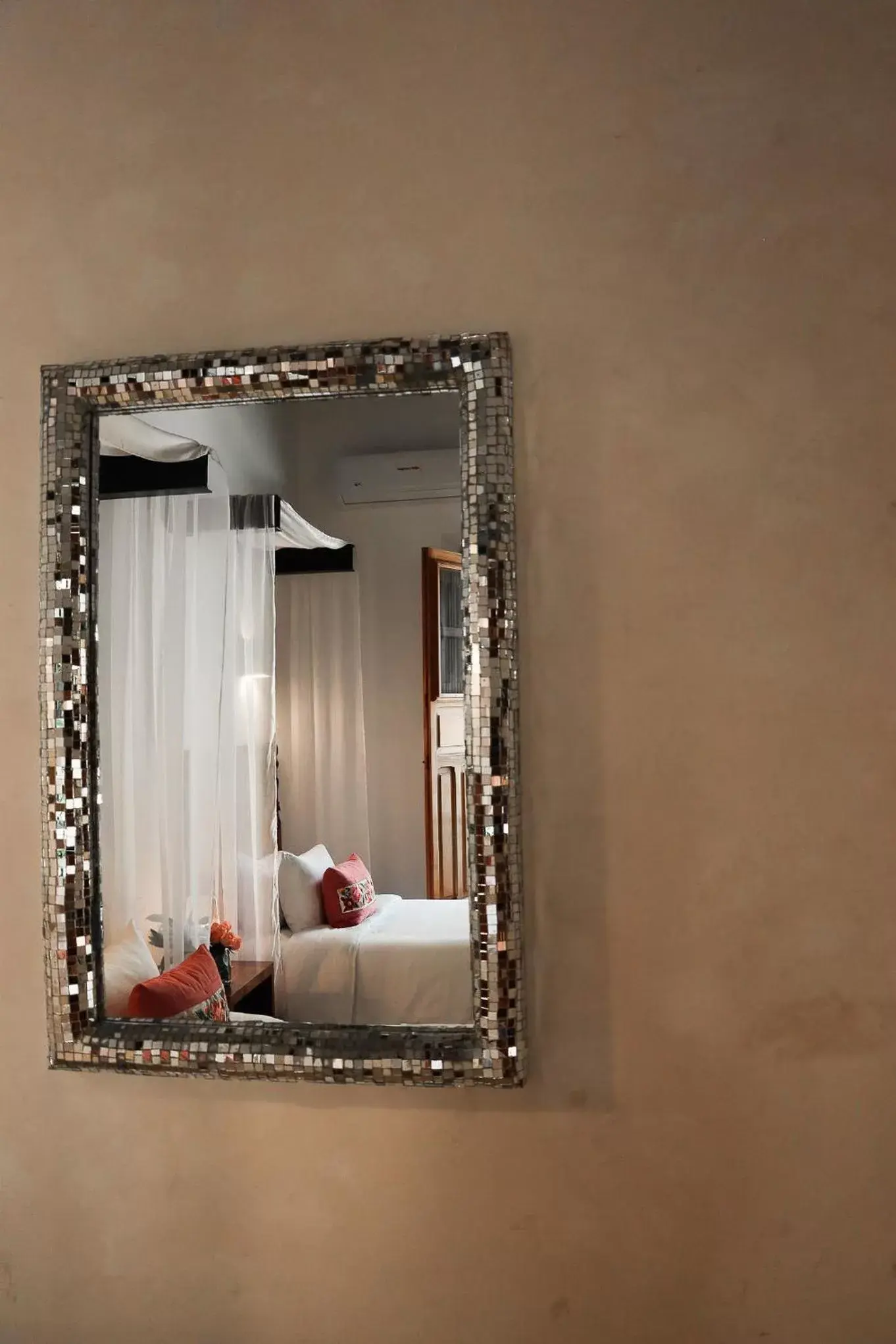 Bed, Bathroom in Casa de Las Palomas Boutique Hotel by Paloma's Hotels - Adults Only