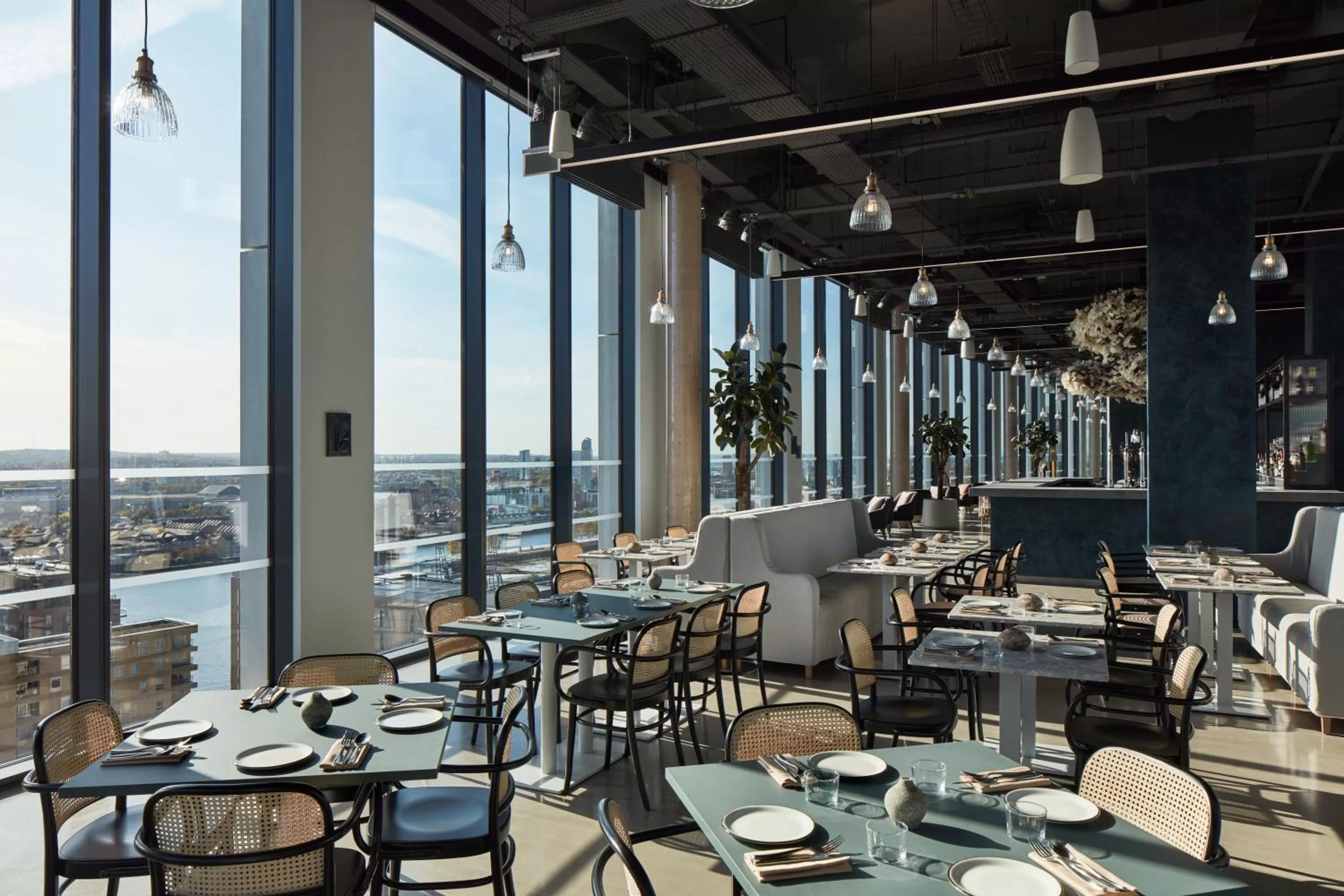 Restaurant/places to eat in ARK Canary Wharf