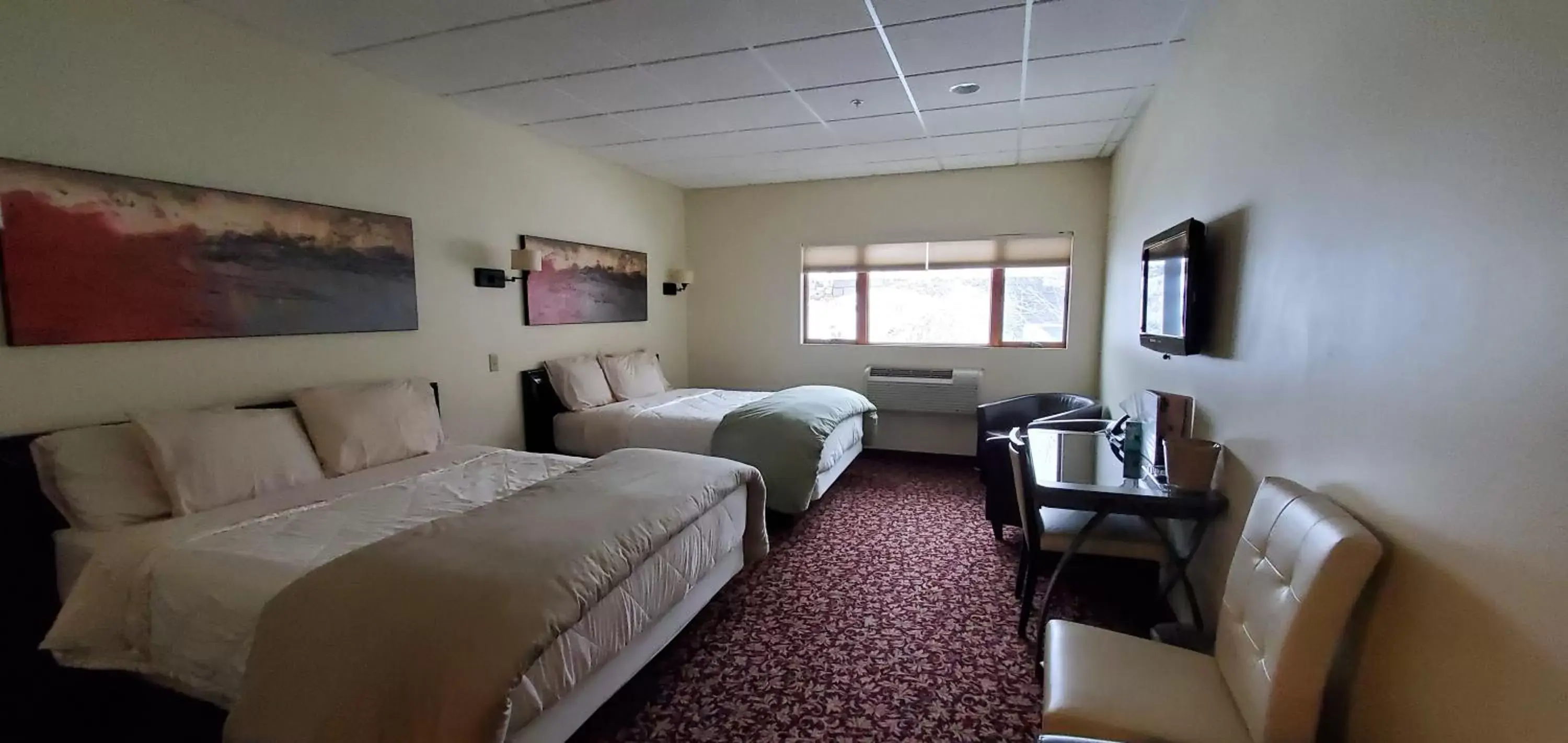 Bedroom in Lowell Inn