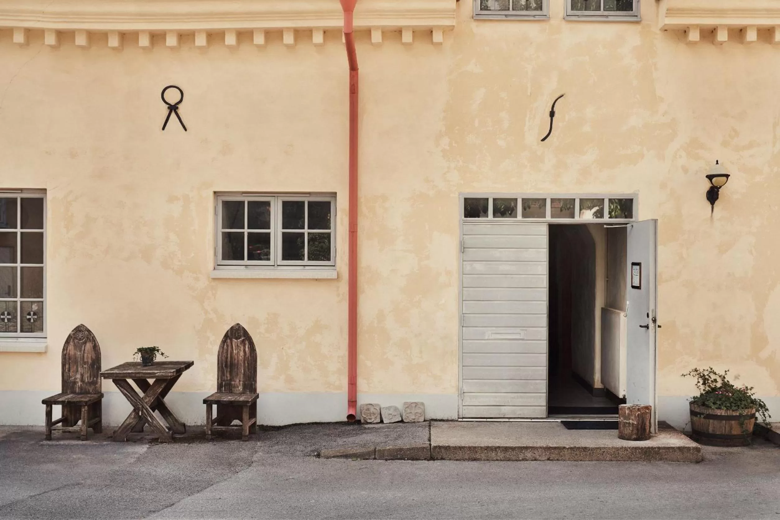 Facade/entrance in Hotel Helgeand Wisby
