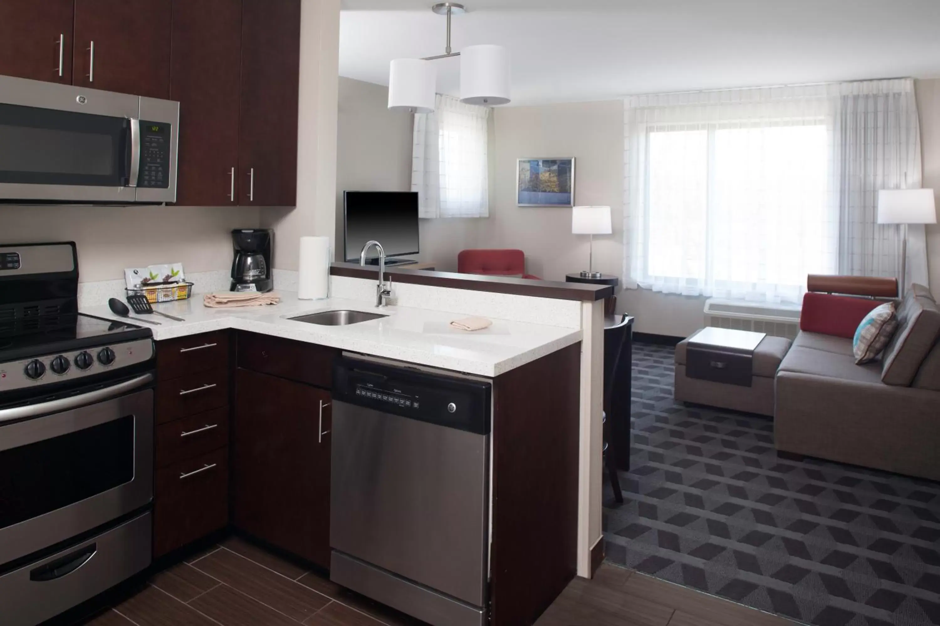 Kitchen or kitchenette, Kitchen/Kitchenette in TownePlace Suites by MarriottDetroit Canton