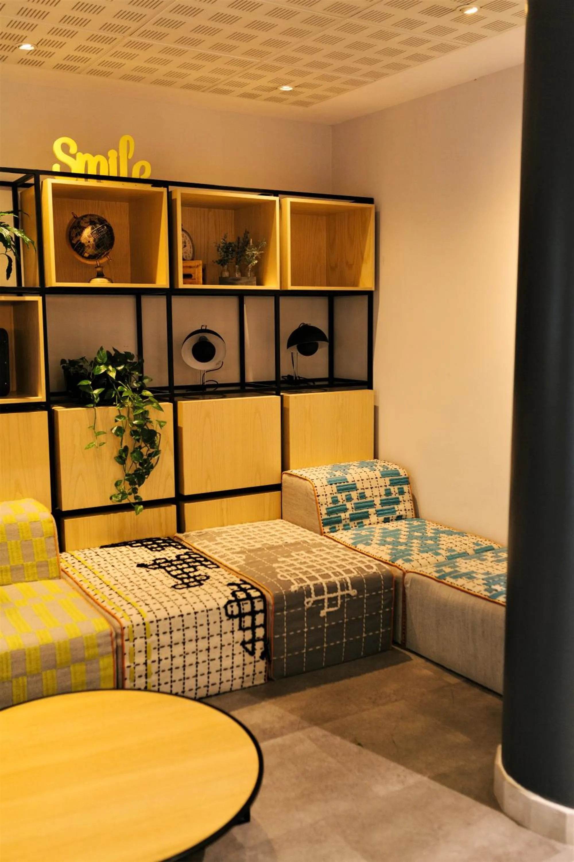 Lobby or reception, Bed in Ibis Madrid Calle Alcalá