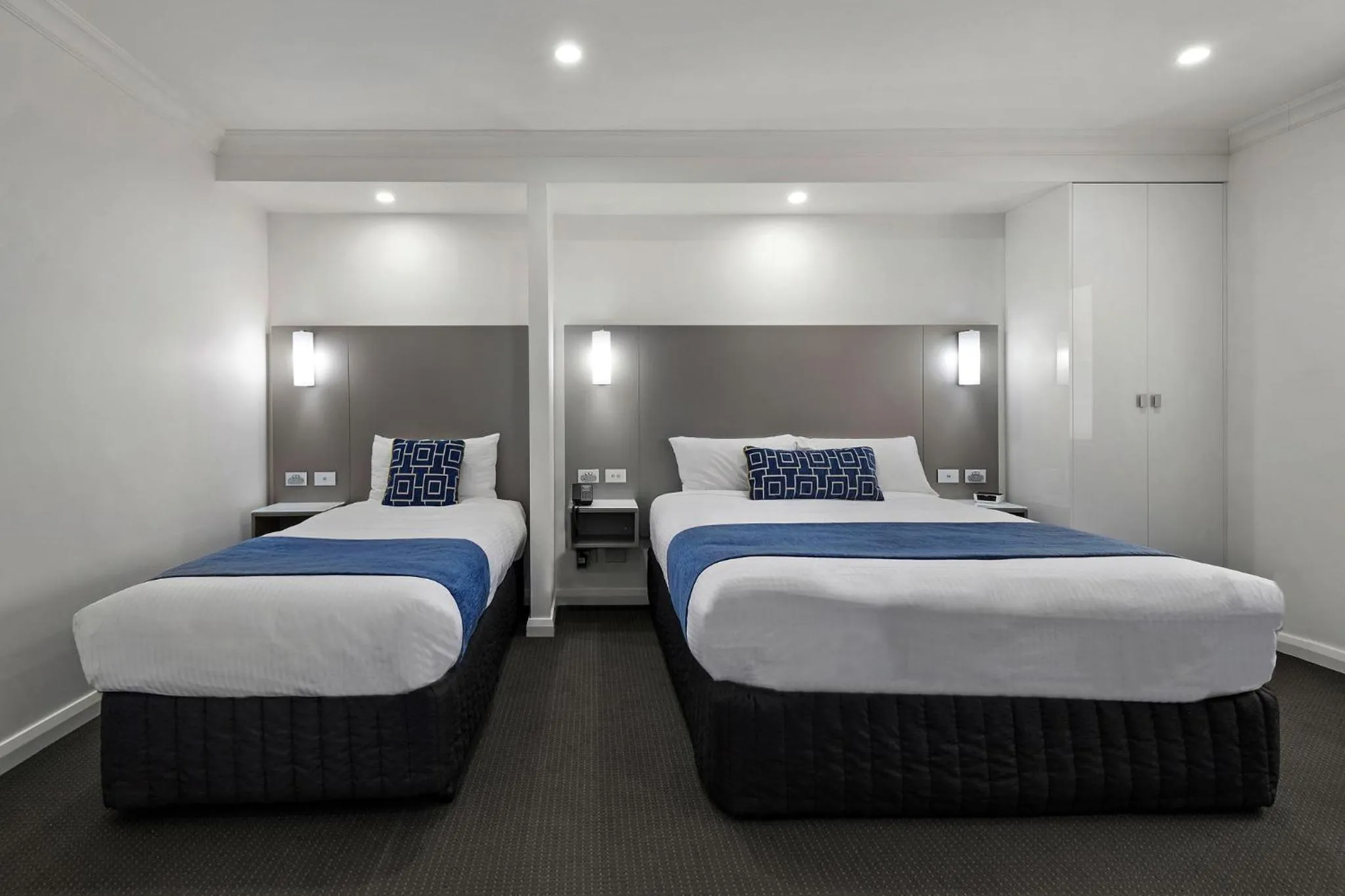 Deluxe Twin Room in Bluegum Dubbo