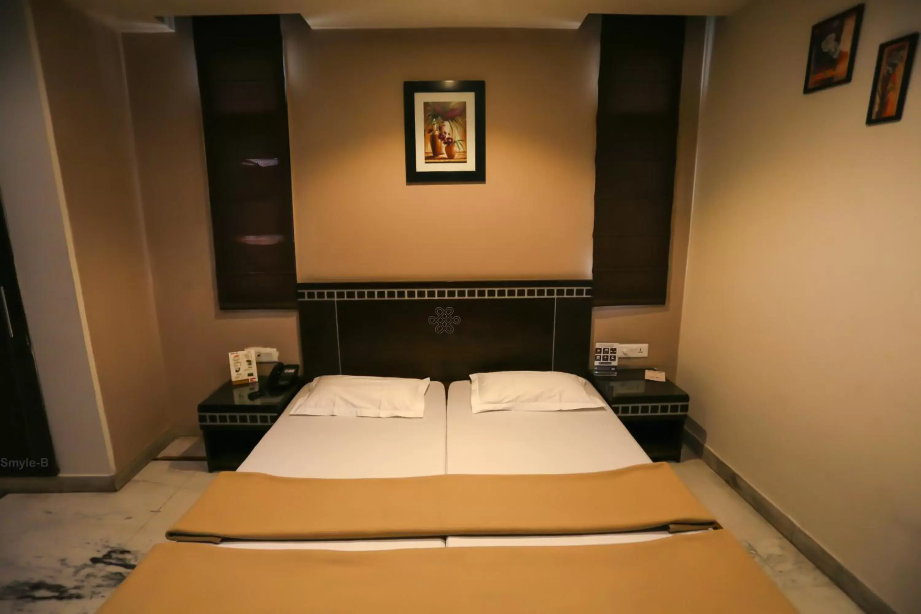 Bed in Smyle Inn - Best Value Hotel near New Delhi Station Bed in Smyle Inn - Best Value Hotel near New Delhi Station