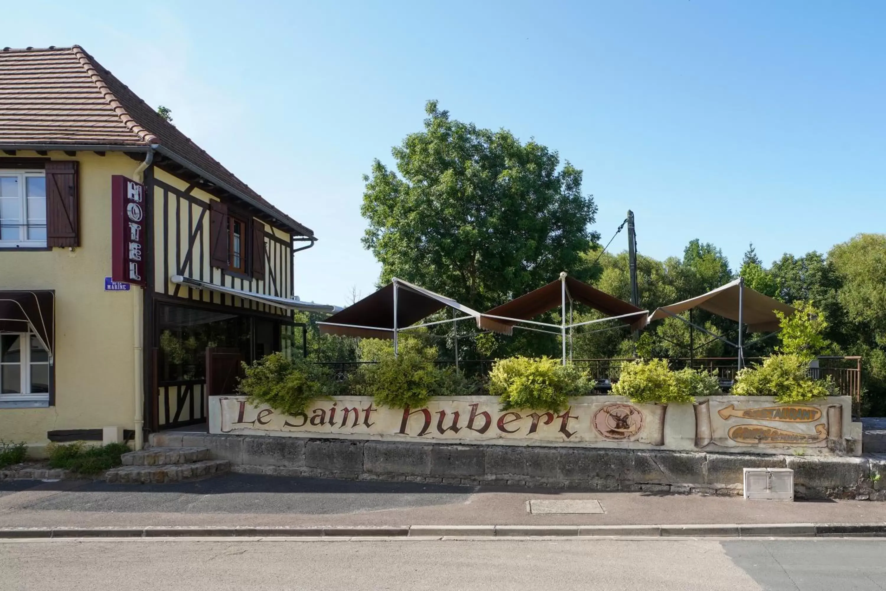 Property Building in le saint Hubert