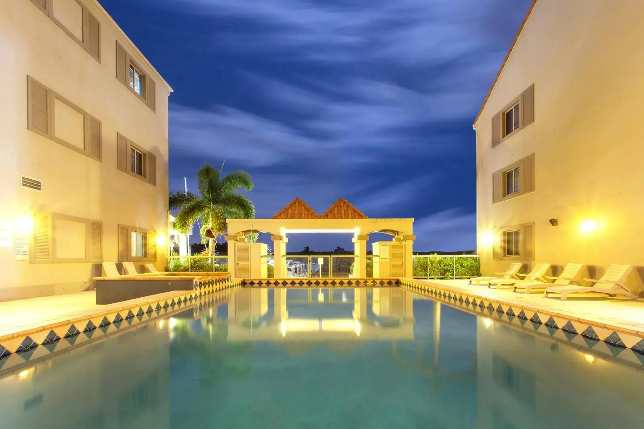 Swimming Pool in Ramada Hotel Hope Harbour