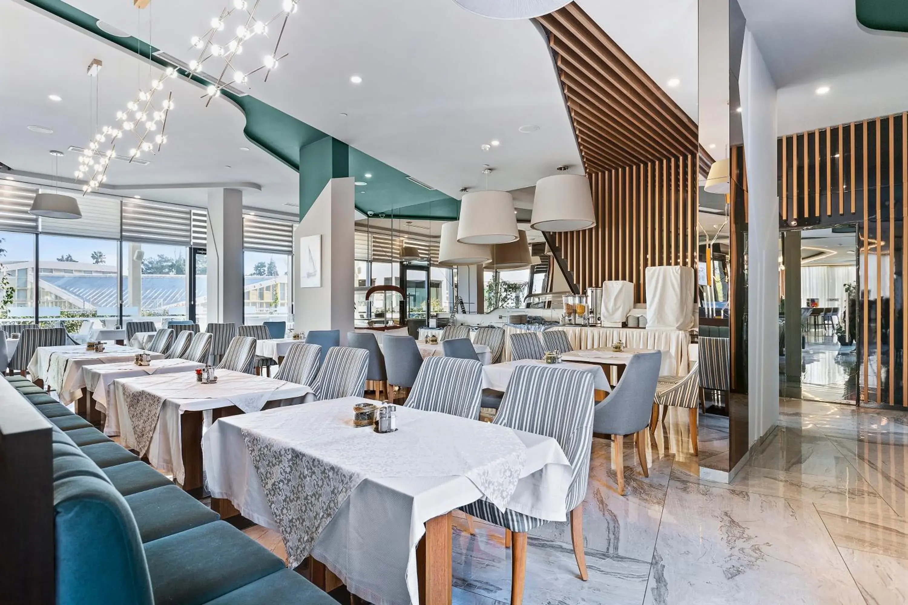 Restaurant/places to eat in Hotel Bracera Restaurant/places to eat in Hotel Bracera