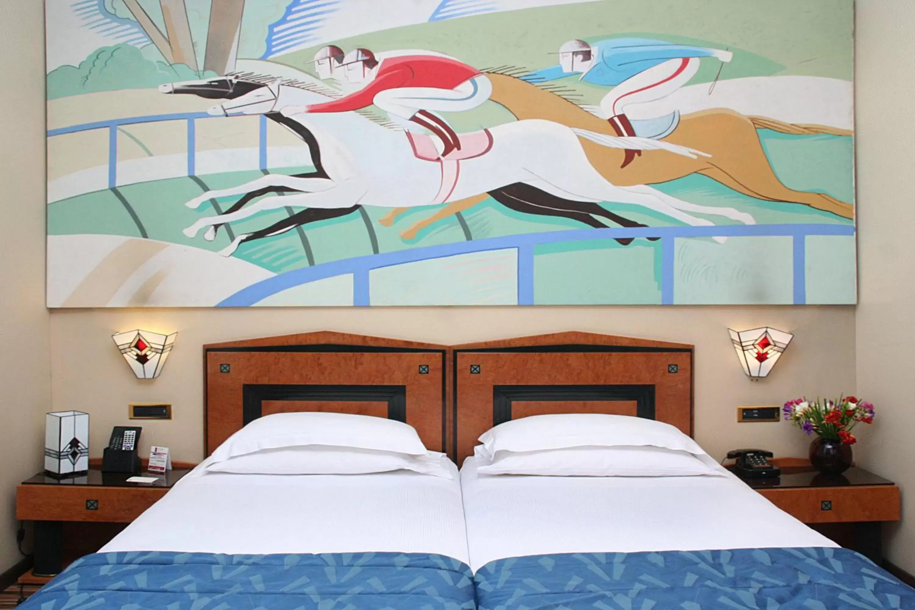 Bed in Best Western Hotel Artdeco