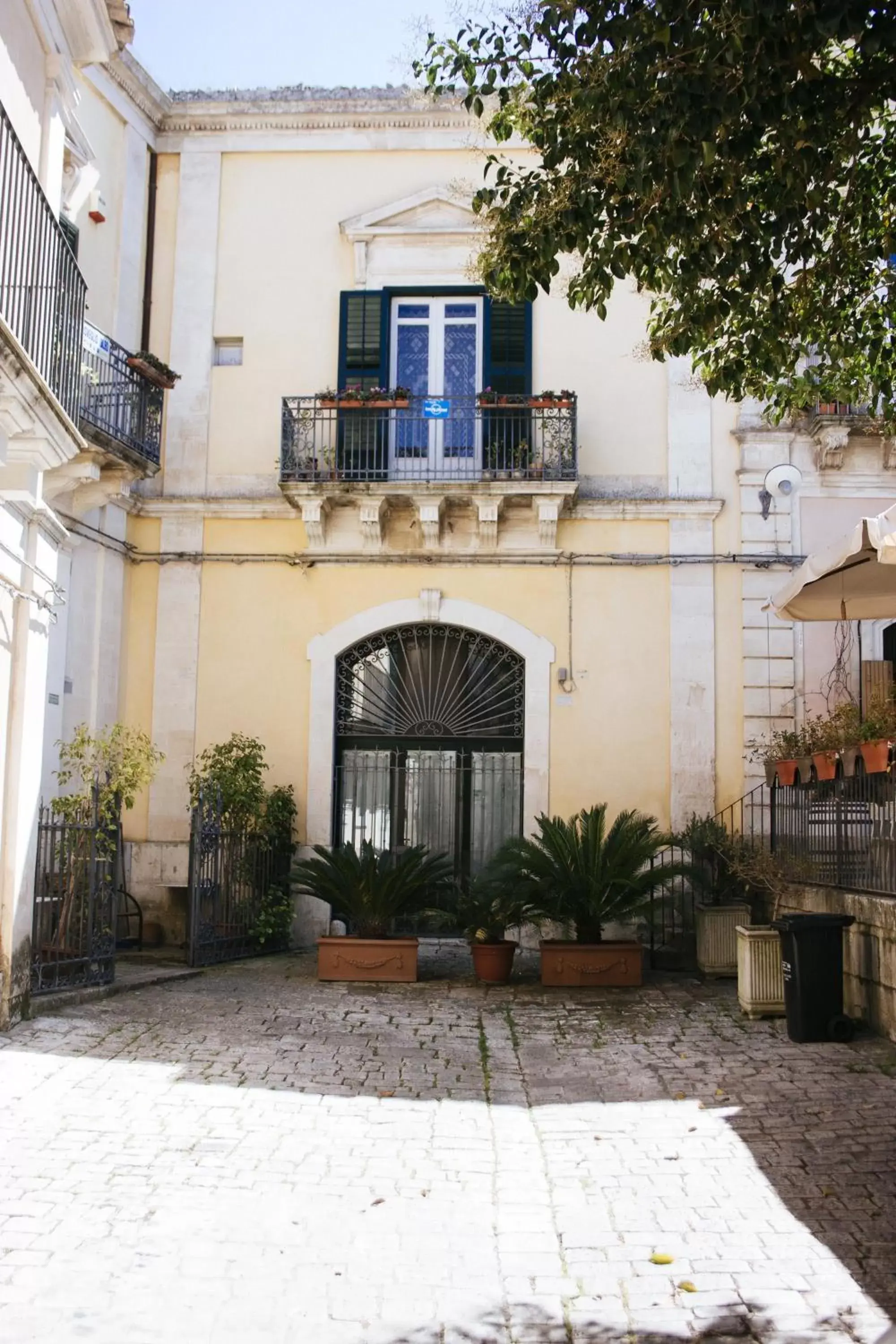 Facade/entrance, Property Building in Risveglio Ibleo