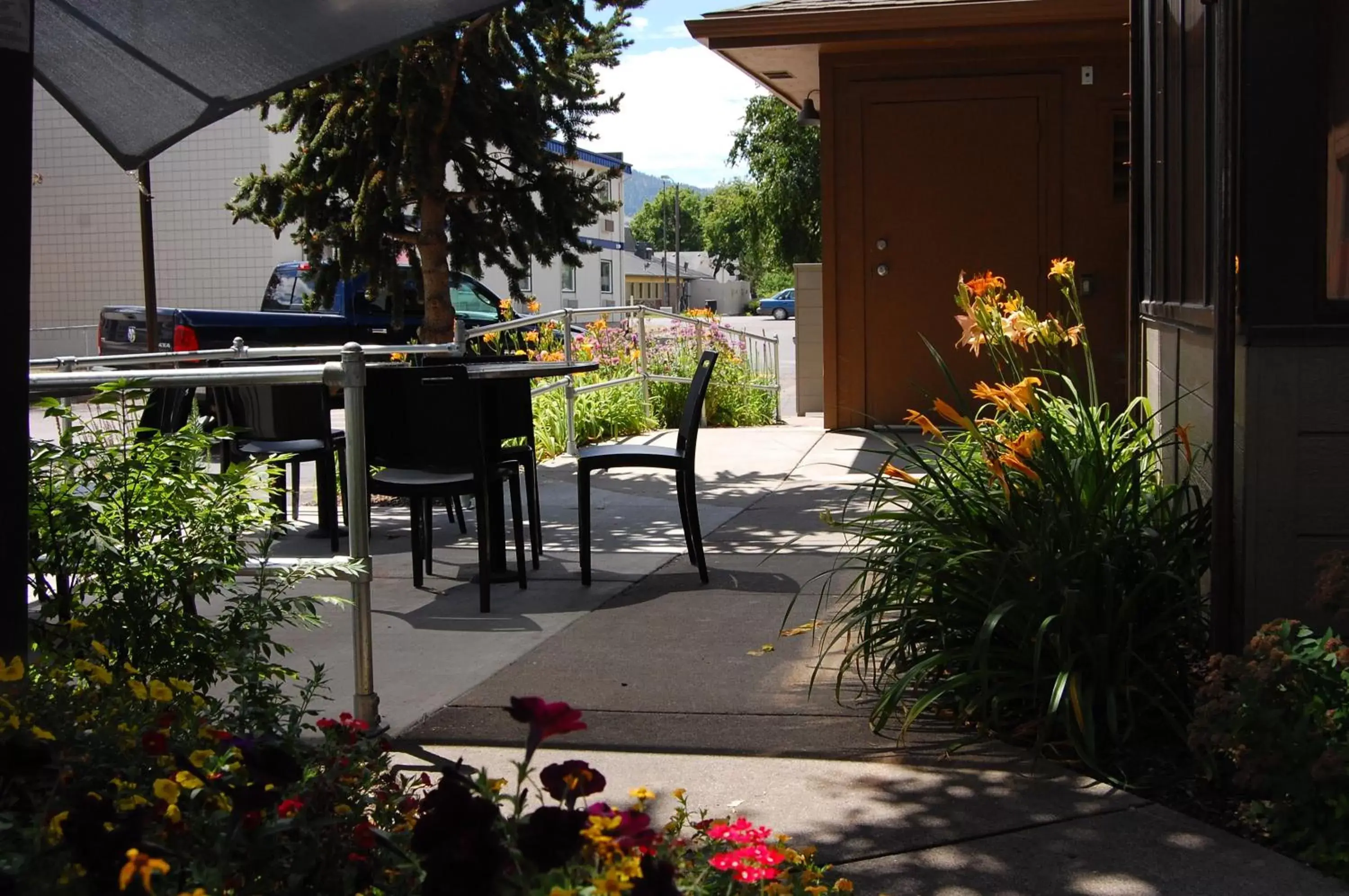 Patio in Days Inn and Suites by Wyndham Downtown Missoula-University