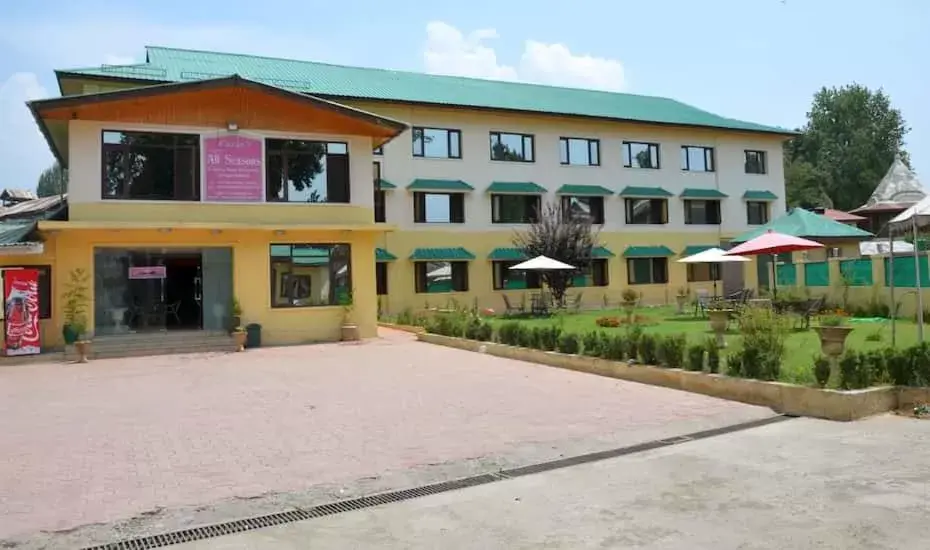 Property building in Hotel curio's All seasons Property building in Hotel curio's All seasons