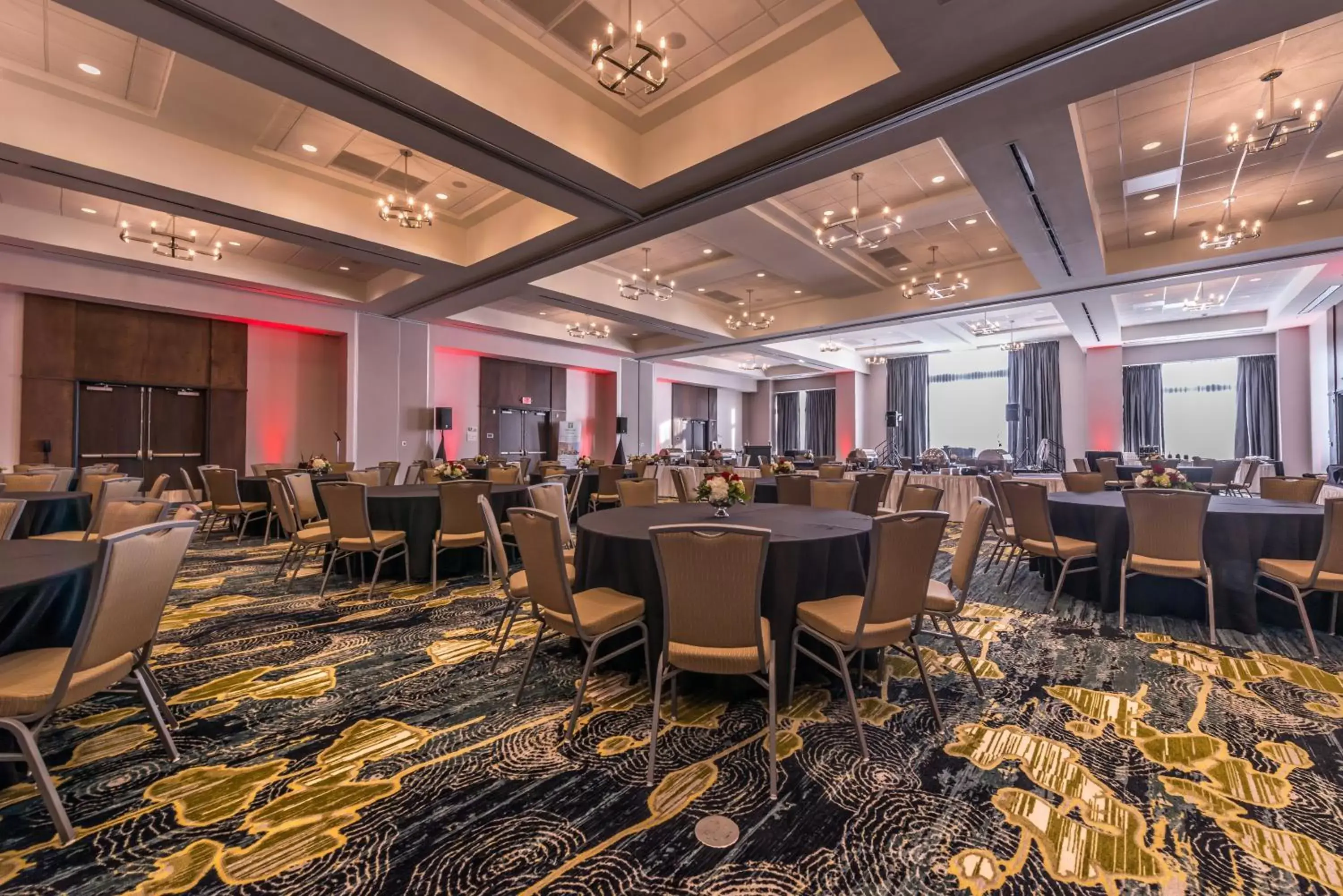 Banquet/Function facilities, Restaurant/Places to Eat in Holiday Inn Detroit Northwest - Livonia, an IHG Hotel