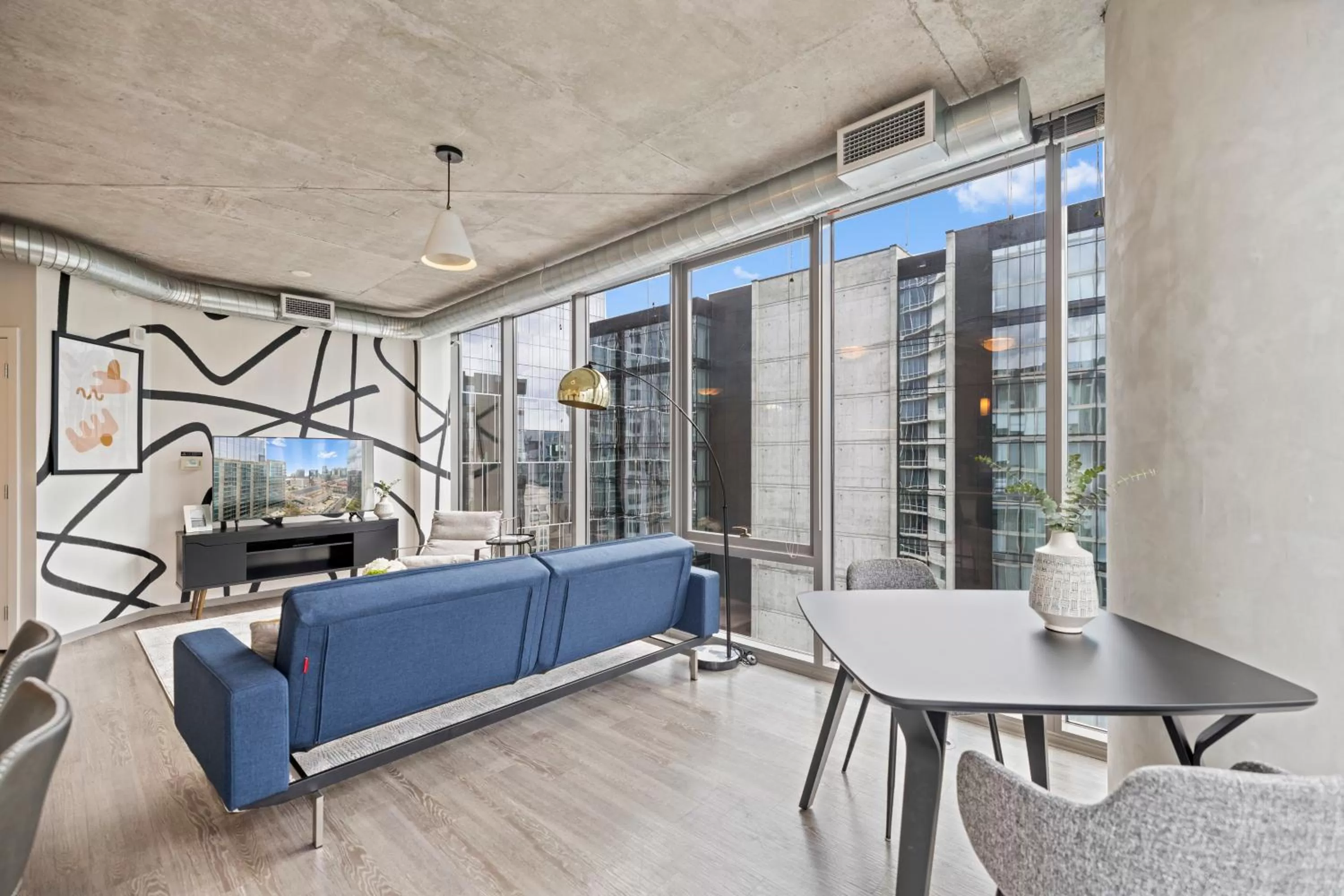 Living room in Placemakr Premier SoBro