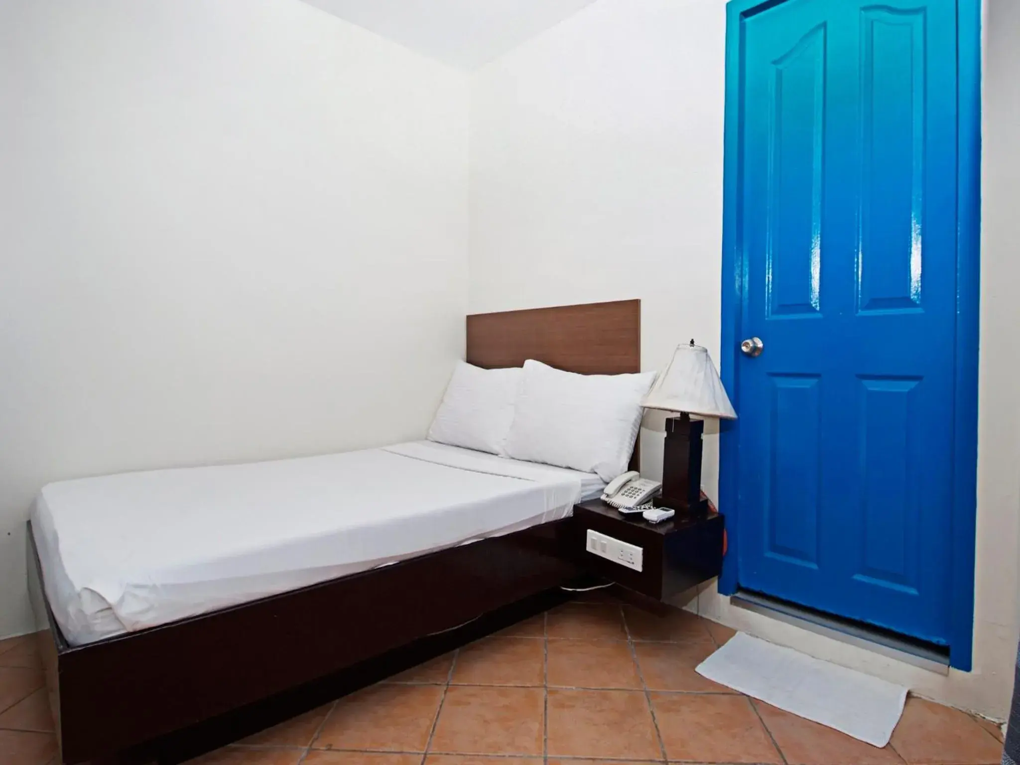 Bedroom, Bed in Skyblue Hotel