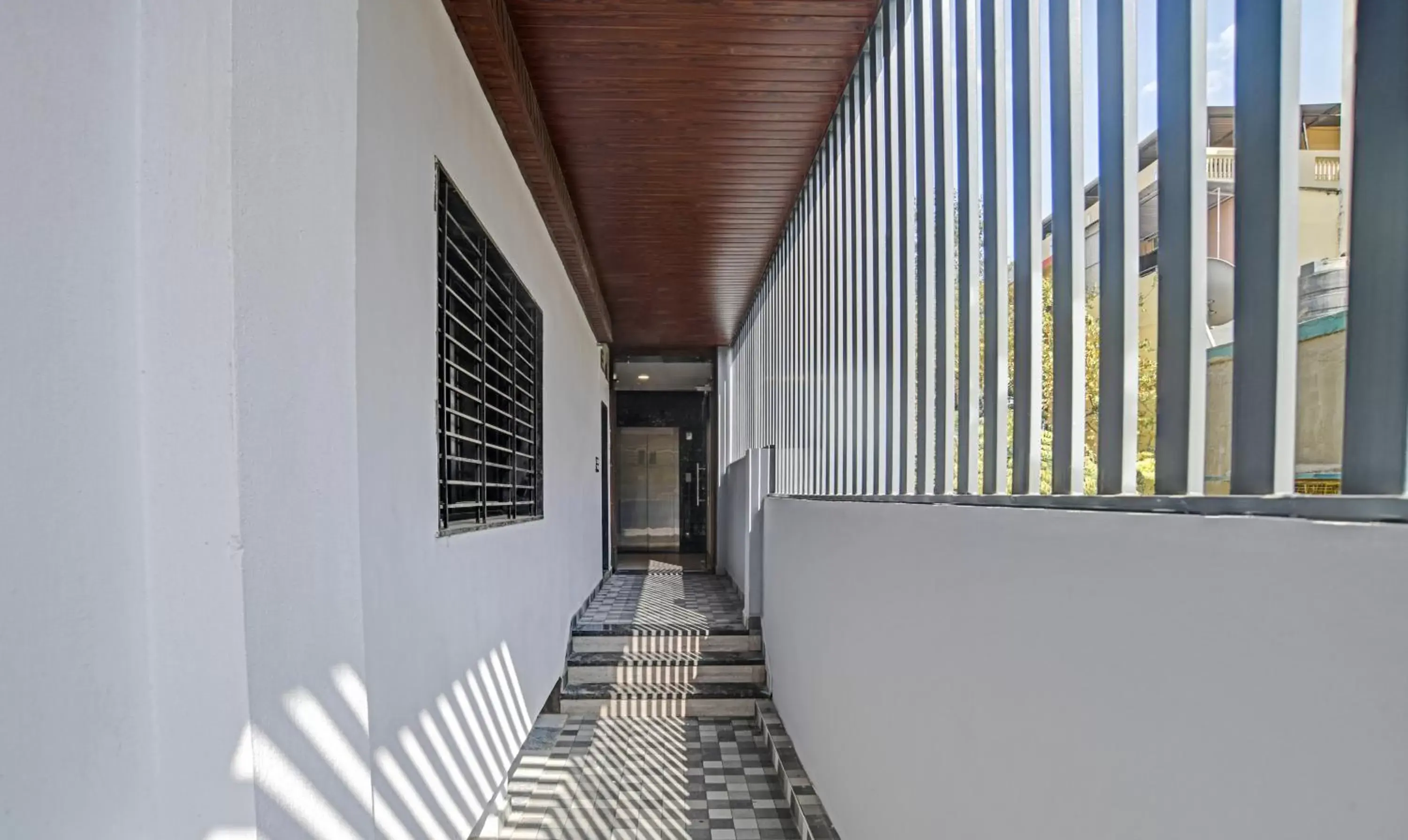 Lobby or reception in Treebo Nirvana Elite Lobby or reception in Treebo Nirvana Elite