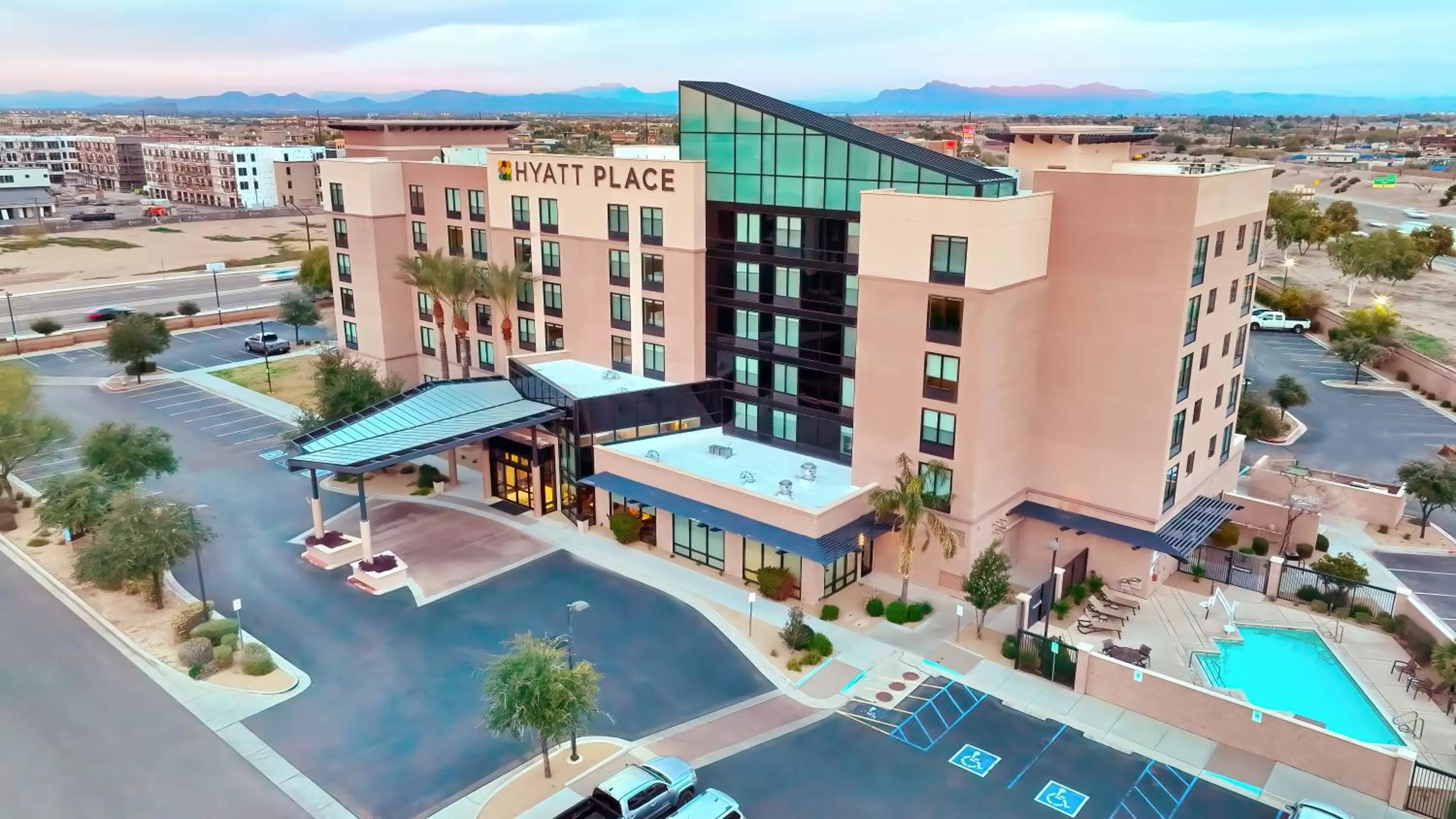 Property building in Hyatt Place Phoenix Gilbert