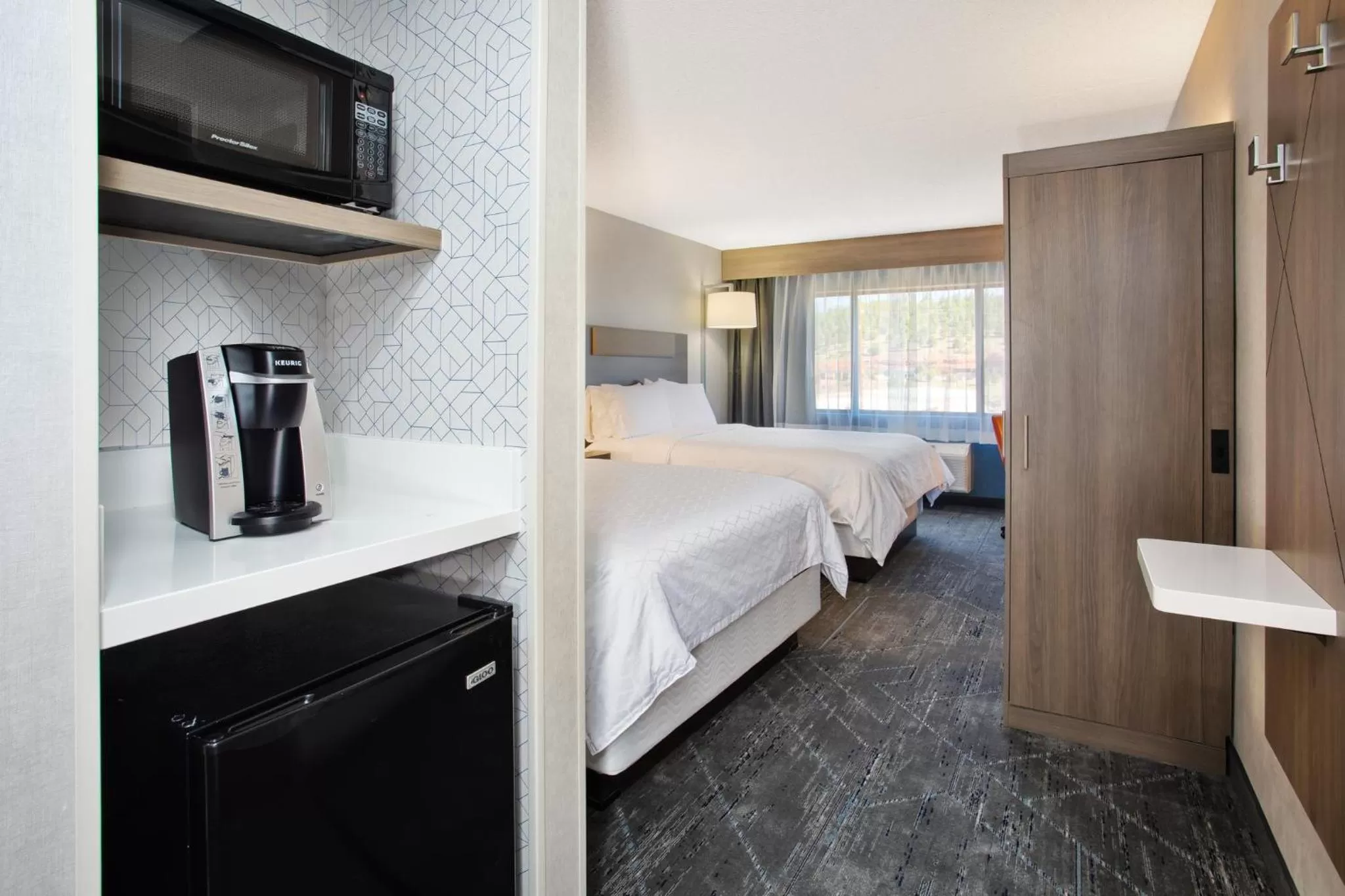 Photo of the whole room, Bed in Holiday Inn Express Flagstaff by IHG