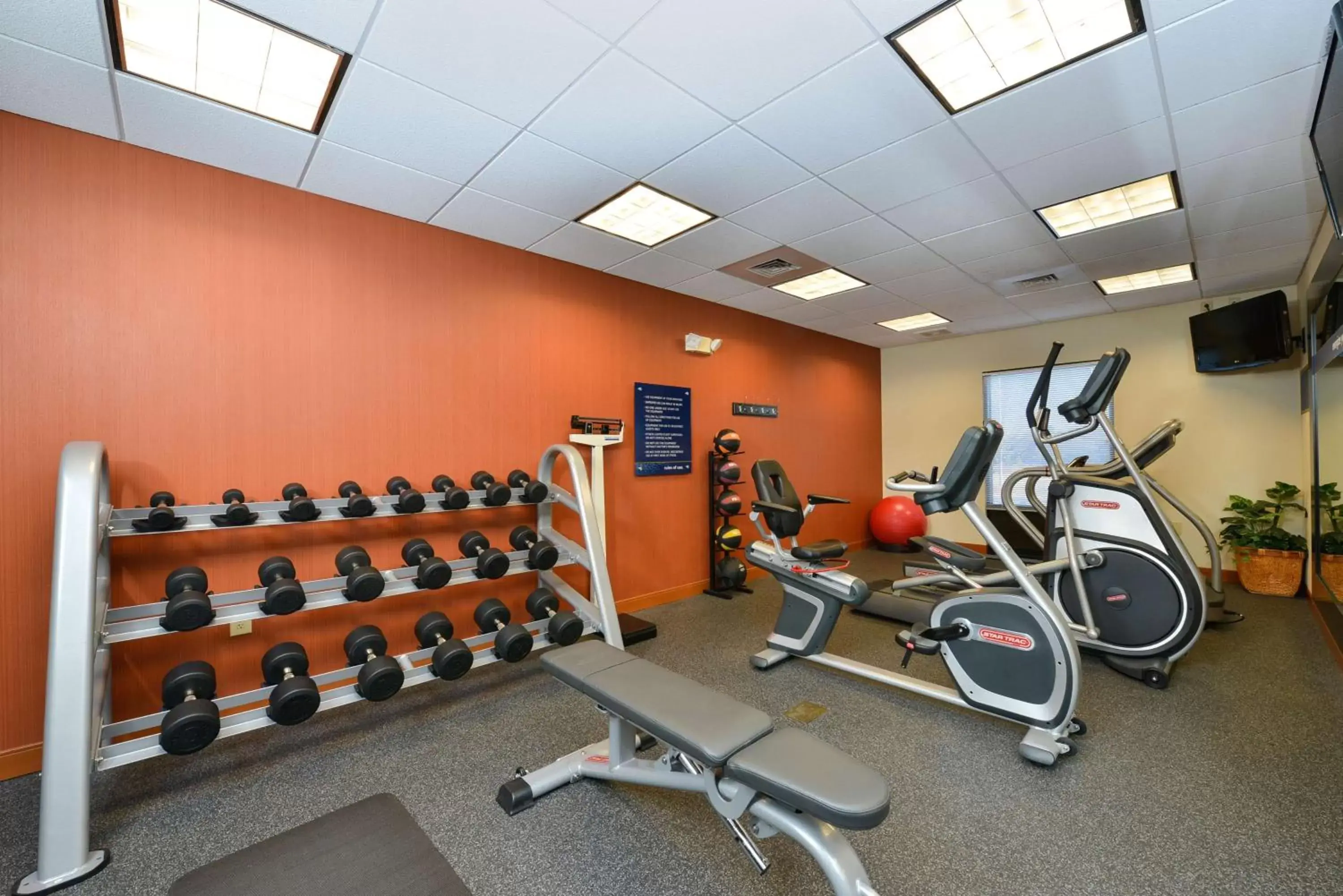 Fitness centre/facilities, Fitness Center/Facilities in Hampton Inn Farmville