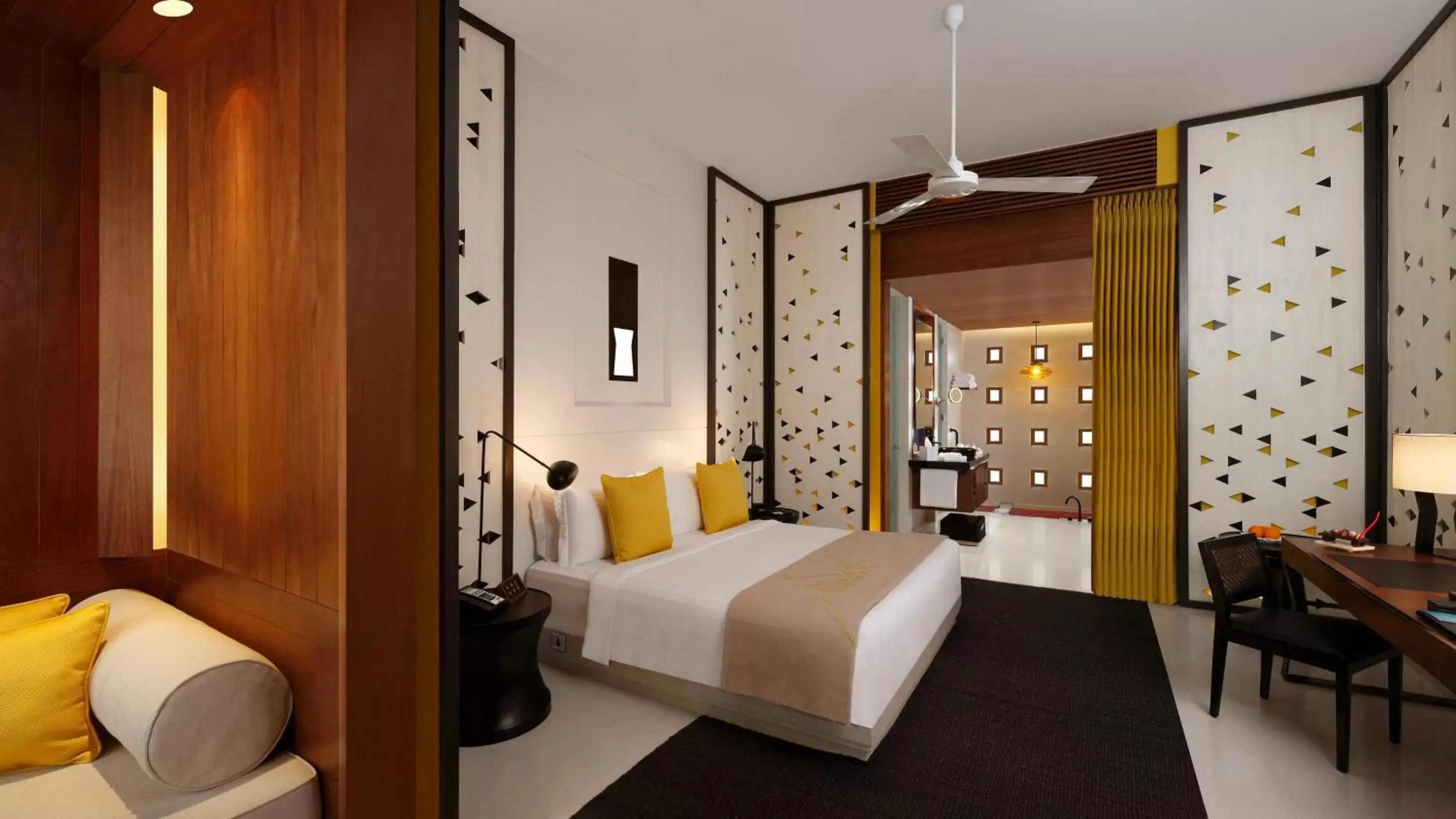 Bedroom, Bed in InterContinental Chennai Mahabalipuram Resort, an IHG Hotel