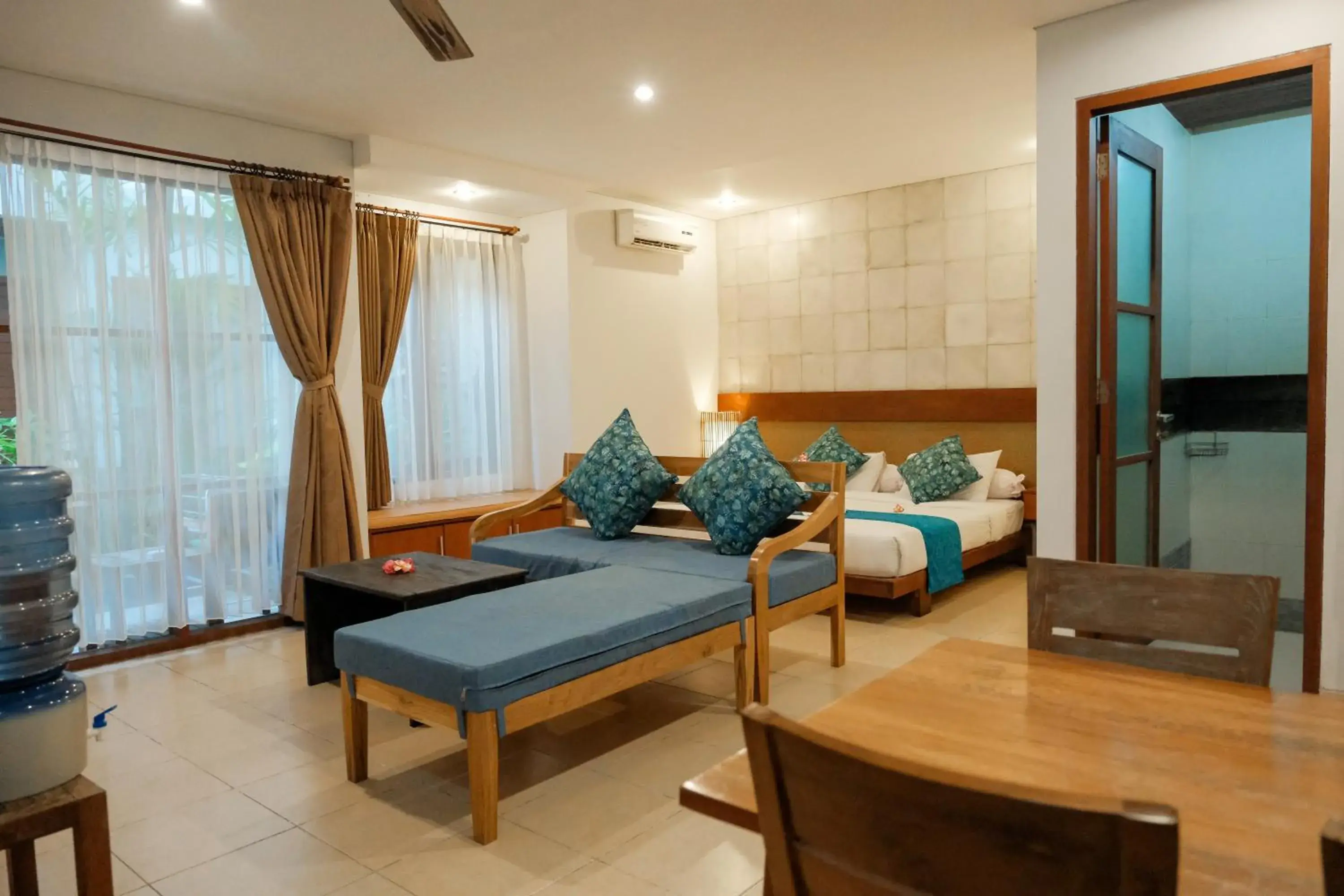 Bed, Seating Area in Semarandana Bedrooms and Pool