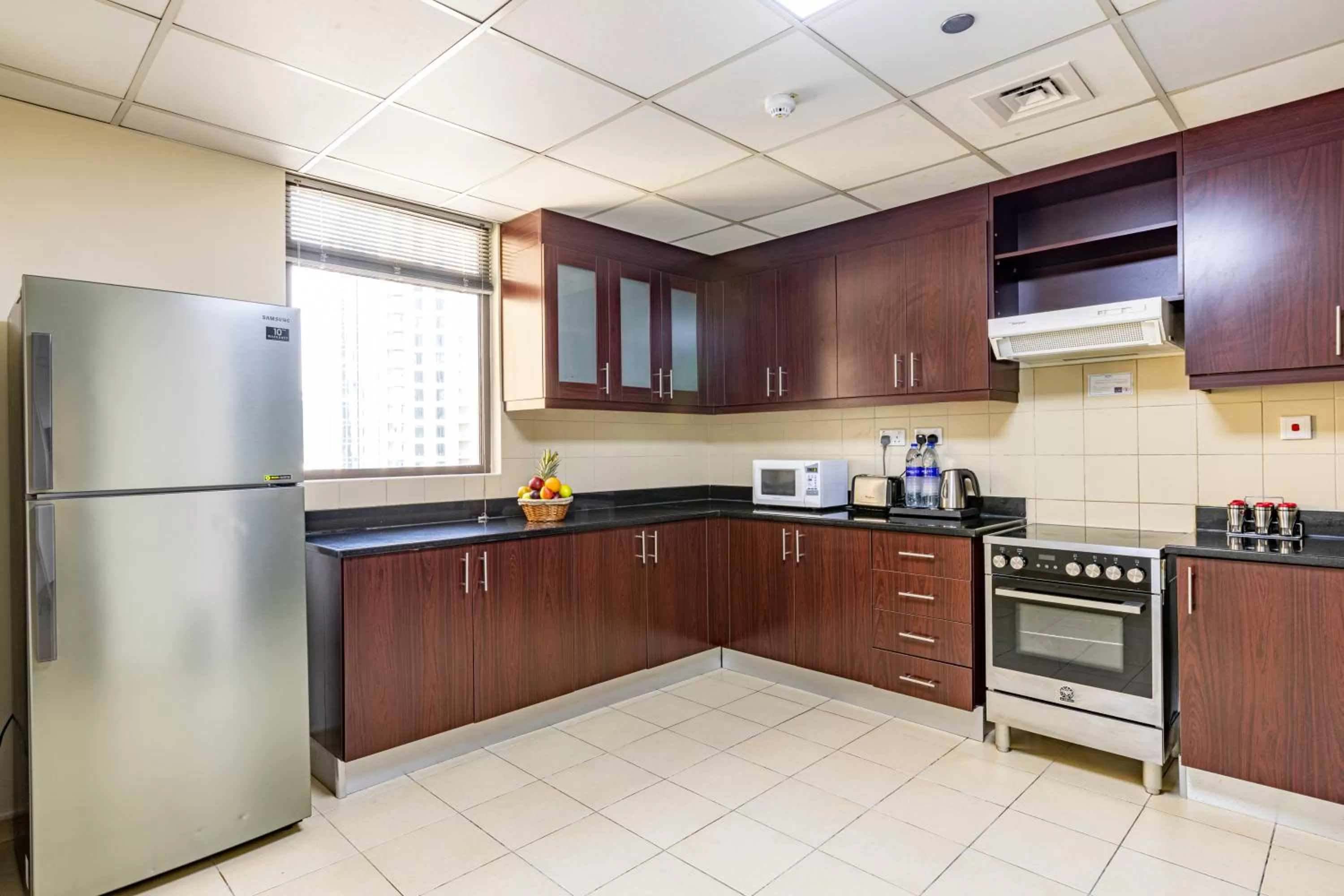 Kitchen or kitchenette in Roda Amwaj Suites Jumeirah Beach Residence