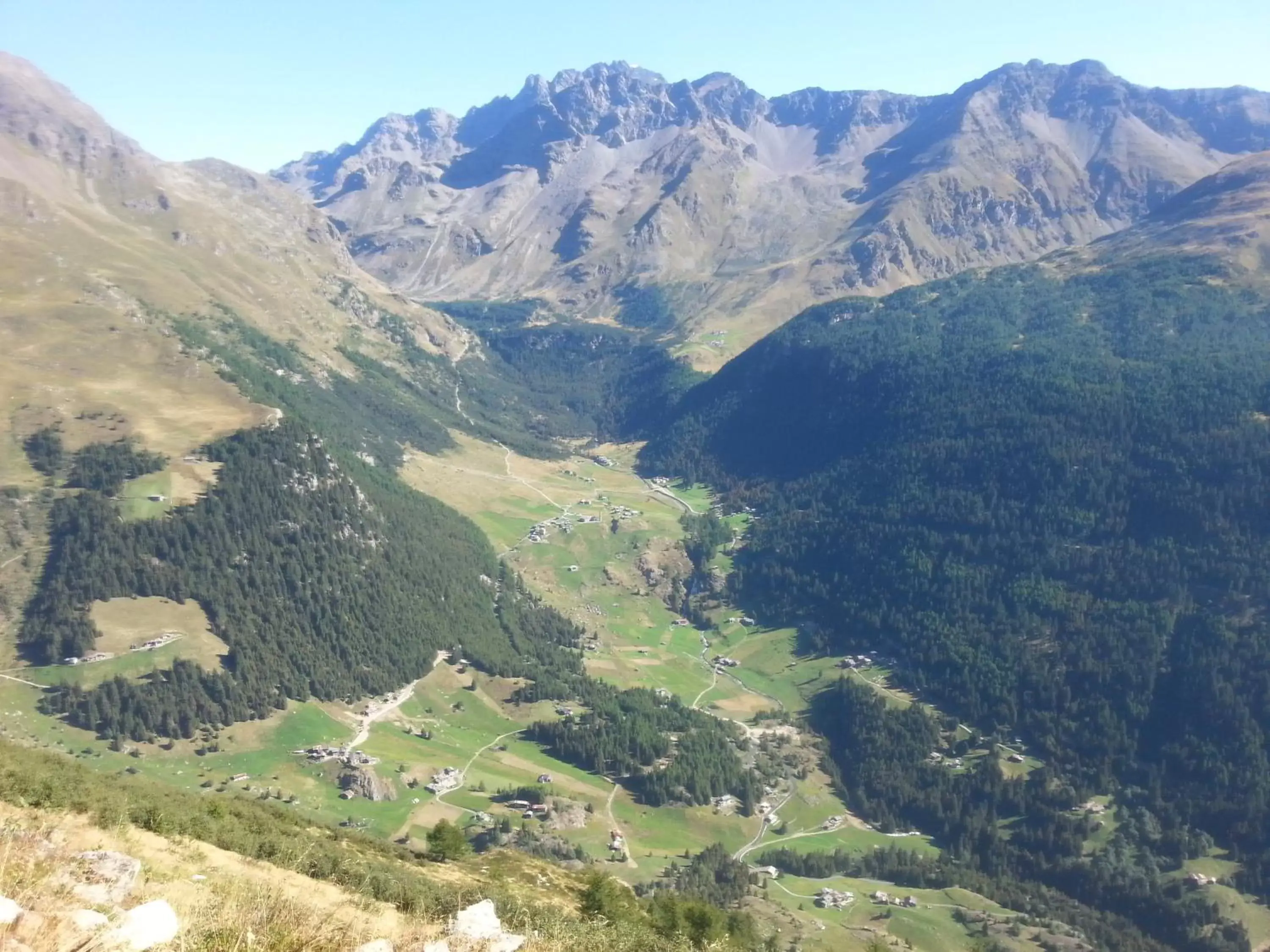 Hiking, Natural Landscape in Hotel Sassella