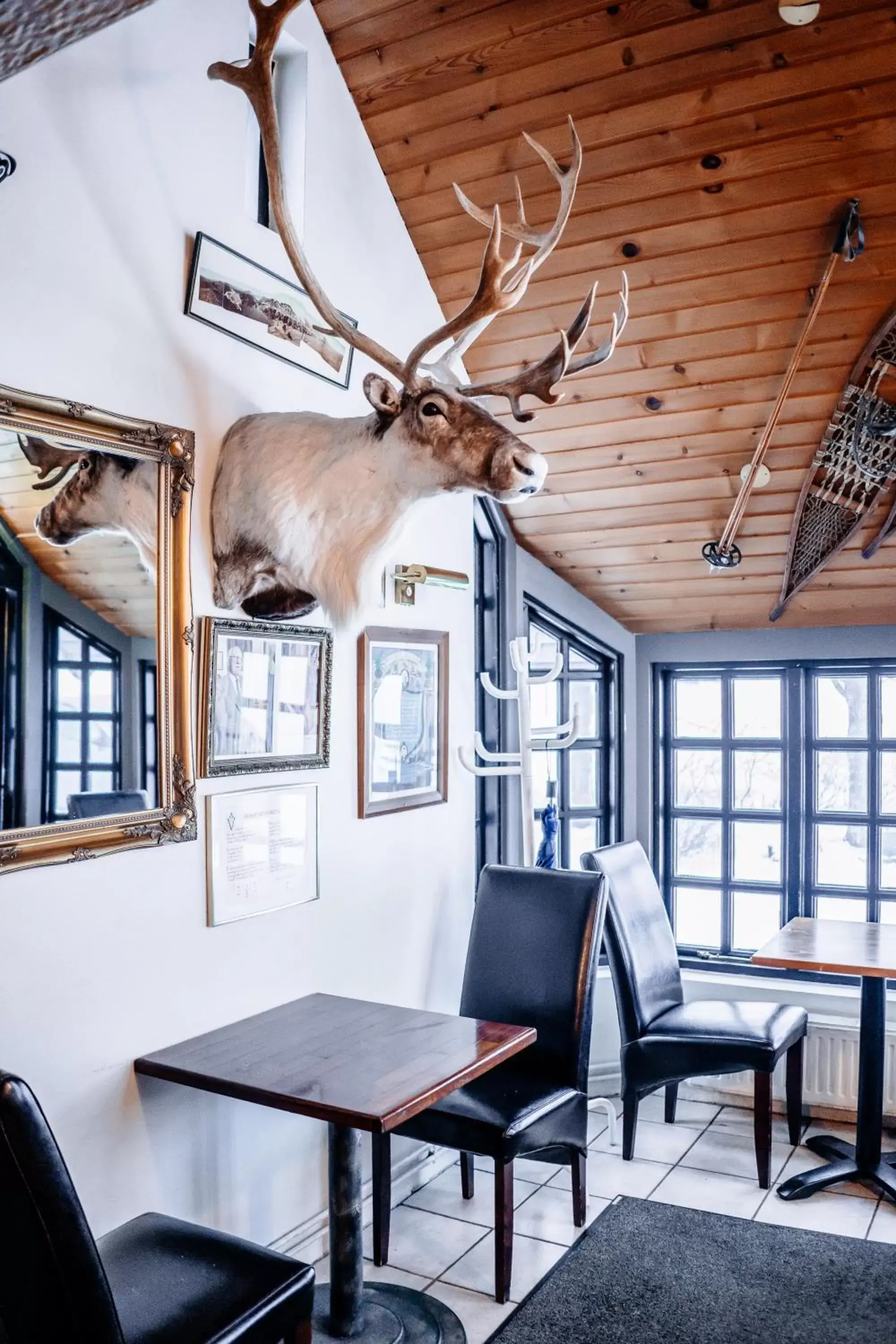 Restaurant/places to eat in Hotel Laxnes Restaurant/places to eat in Hotel Laxnes