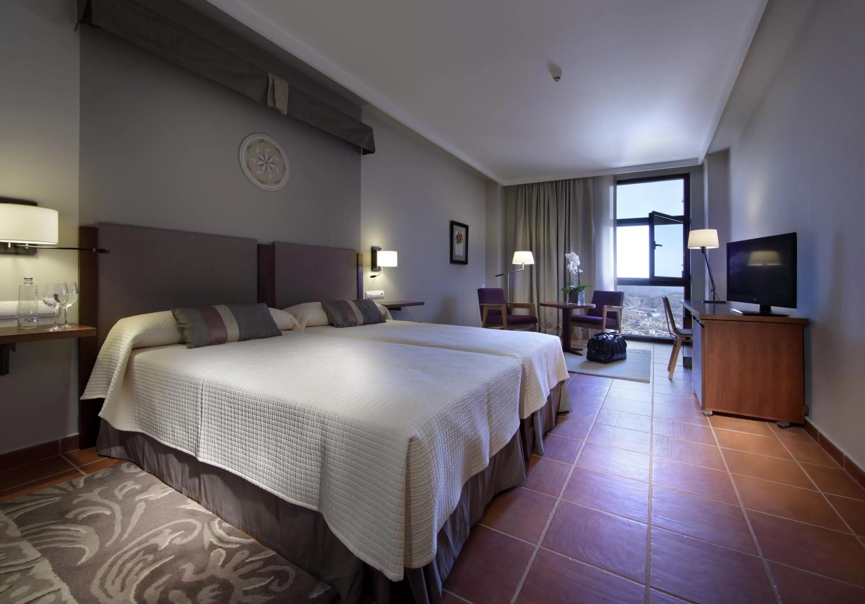 Photo of the whole room, Bed in Parador de Lorca