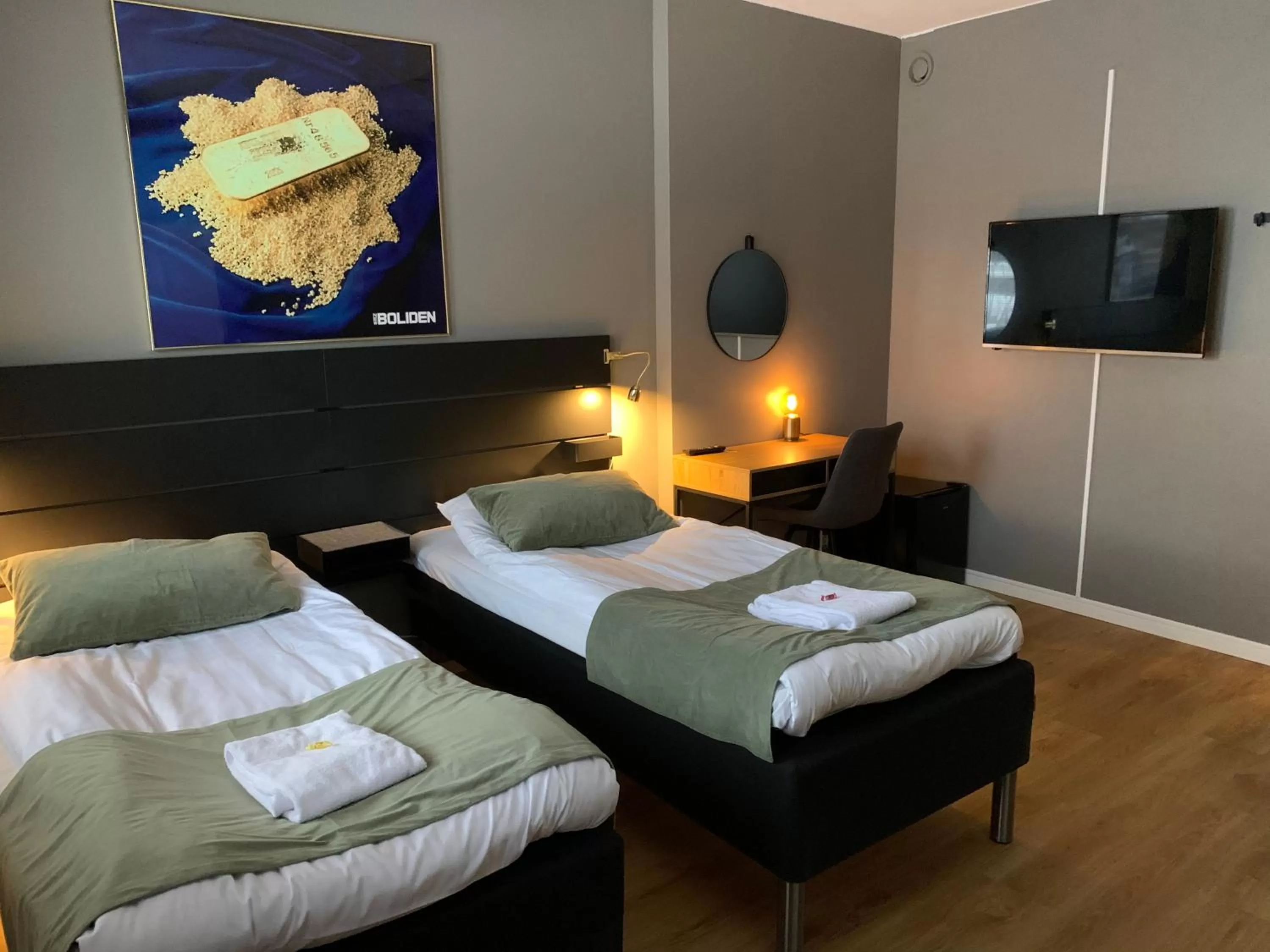 Photo of the whole room, Bed in Hotel B&B Gränden