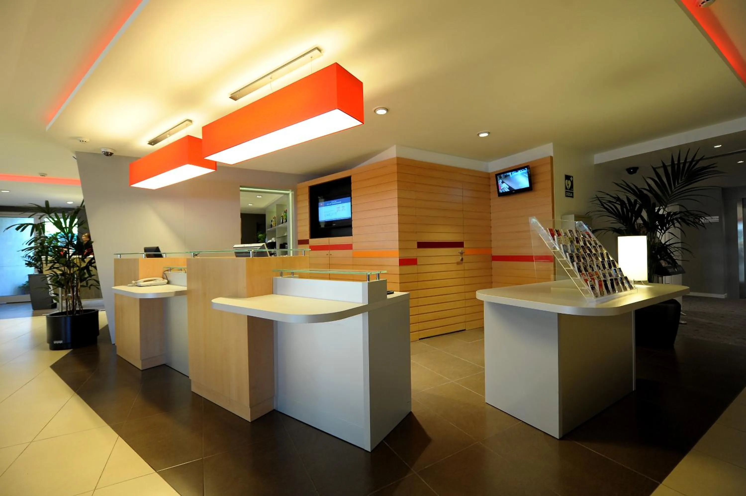 Lobby or reception in Ibis Cornella