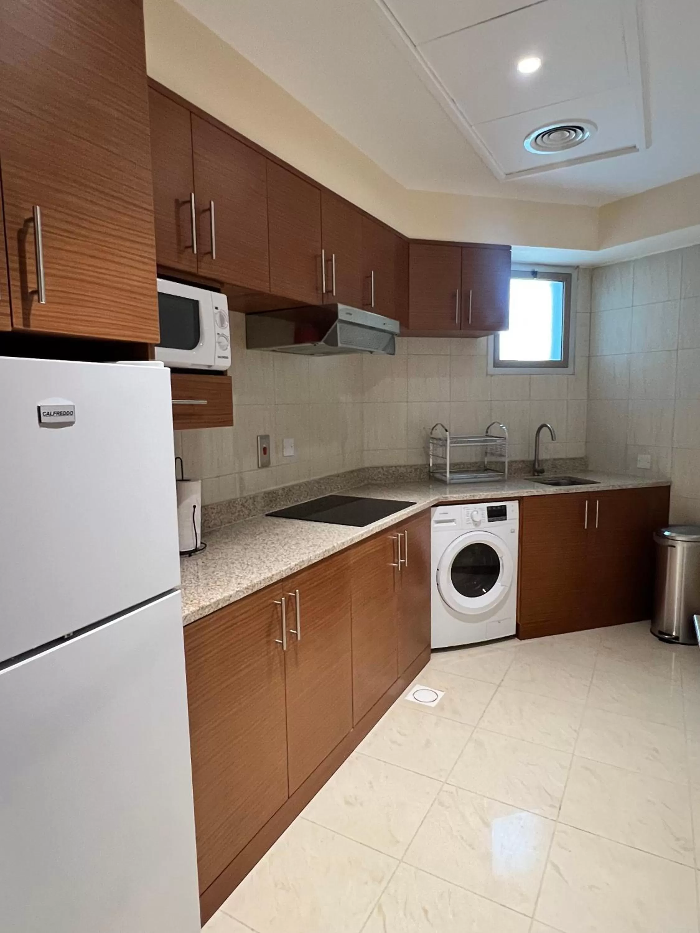 Kitchen or kitchenette in City Seasons Suites